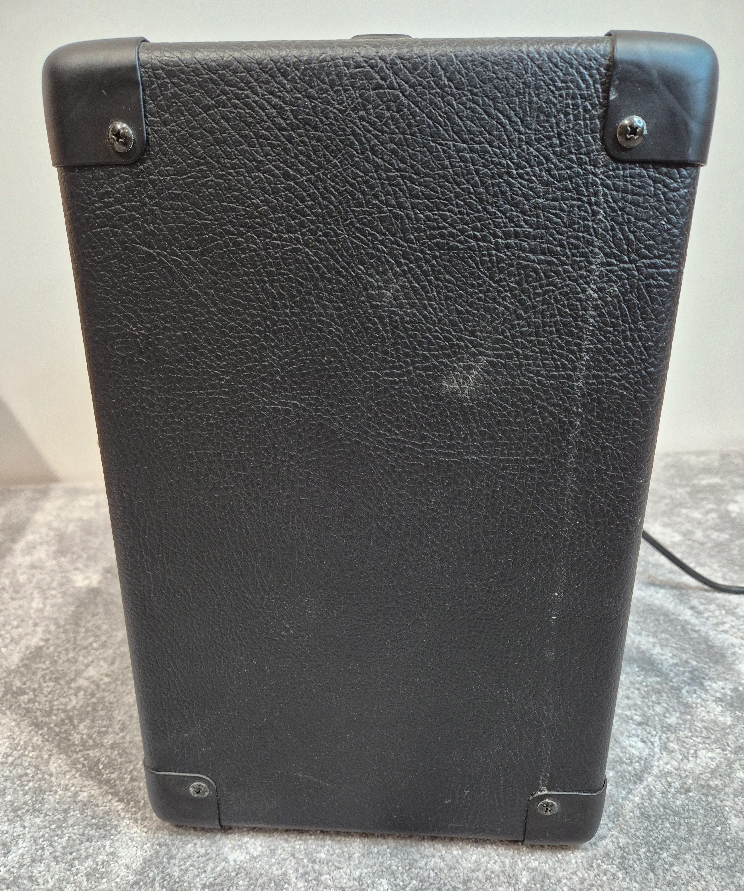 Peavey Micro Bass - Black/Red - Compact Bass Combo Amplifier - Image 4