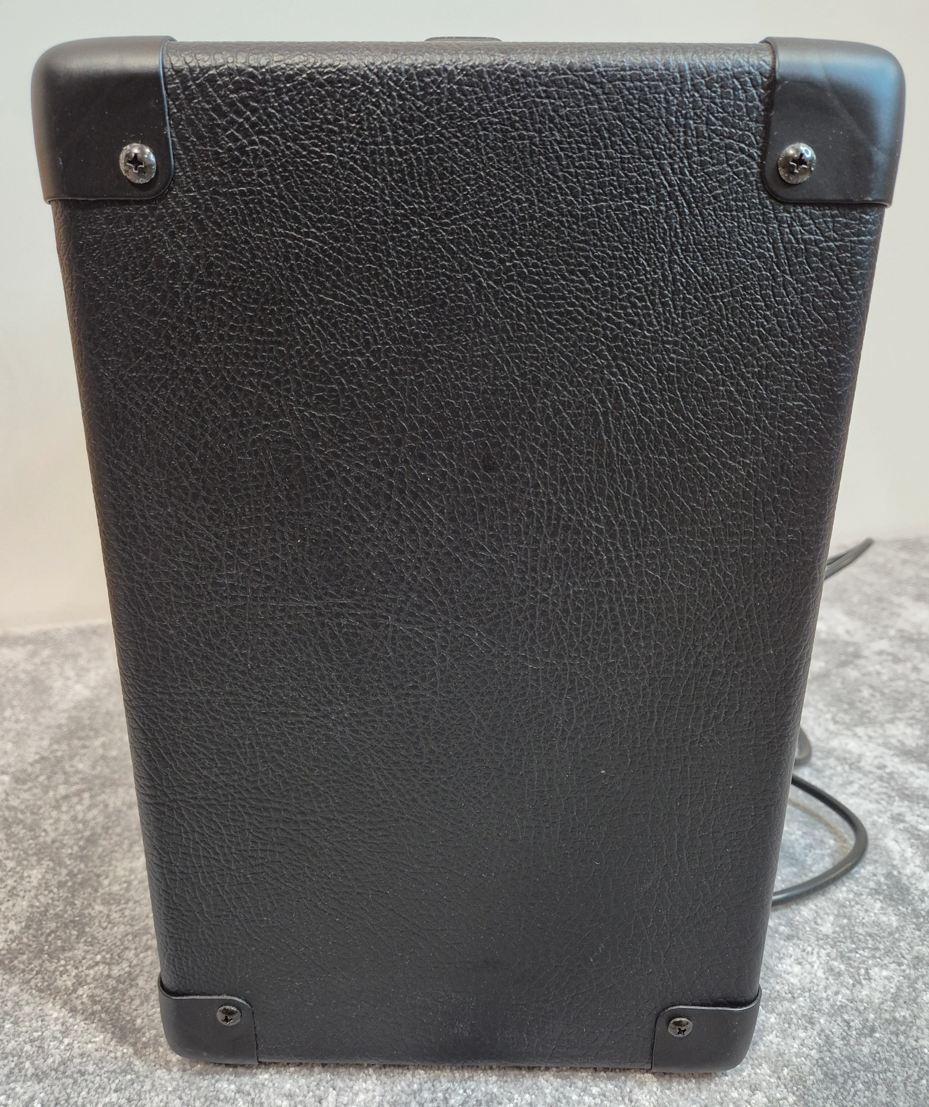 Peavey Micro Bass - Black/Red - Compact Bass Combo Amplifier - Image 7