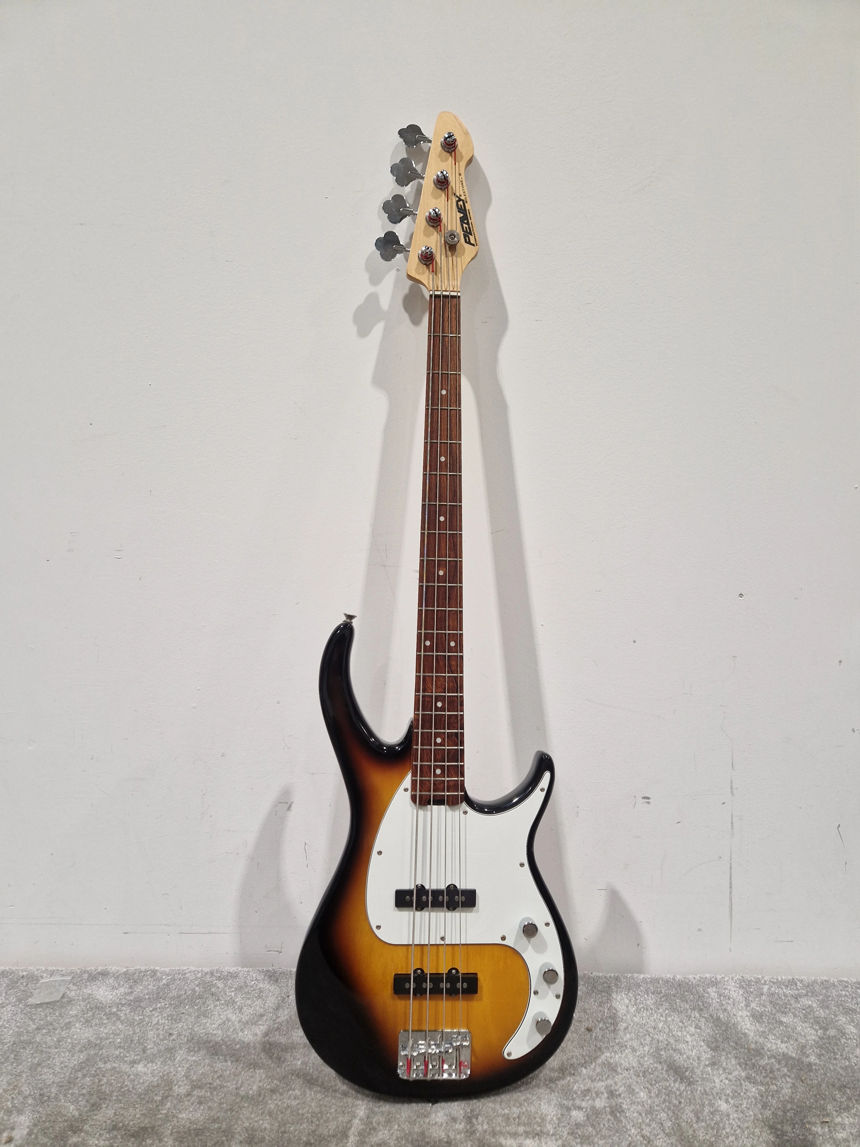 Peavey Milestone 3 Made IN Vietnam - Versatile Bass Guitar - Excellent w/ Hard Case & Full set up - Image 5