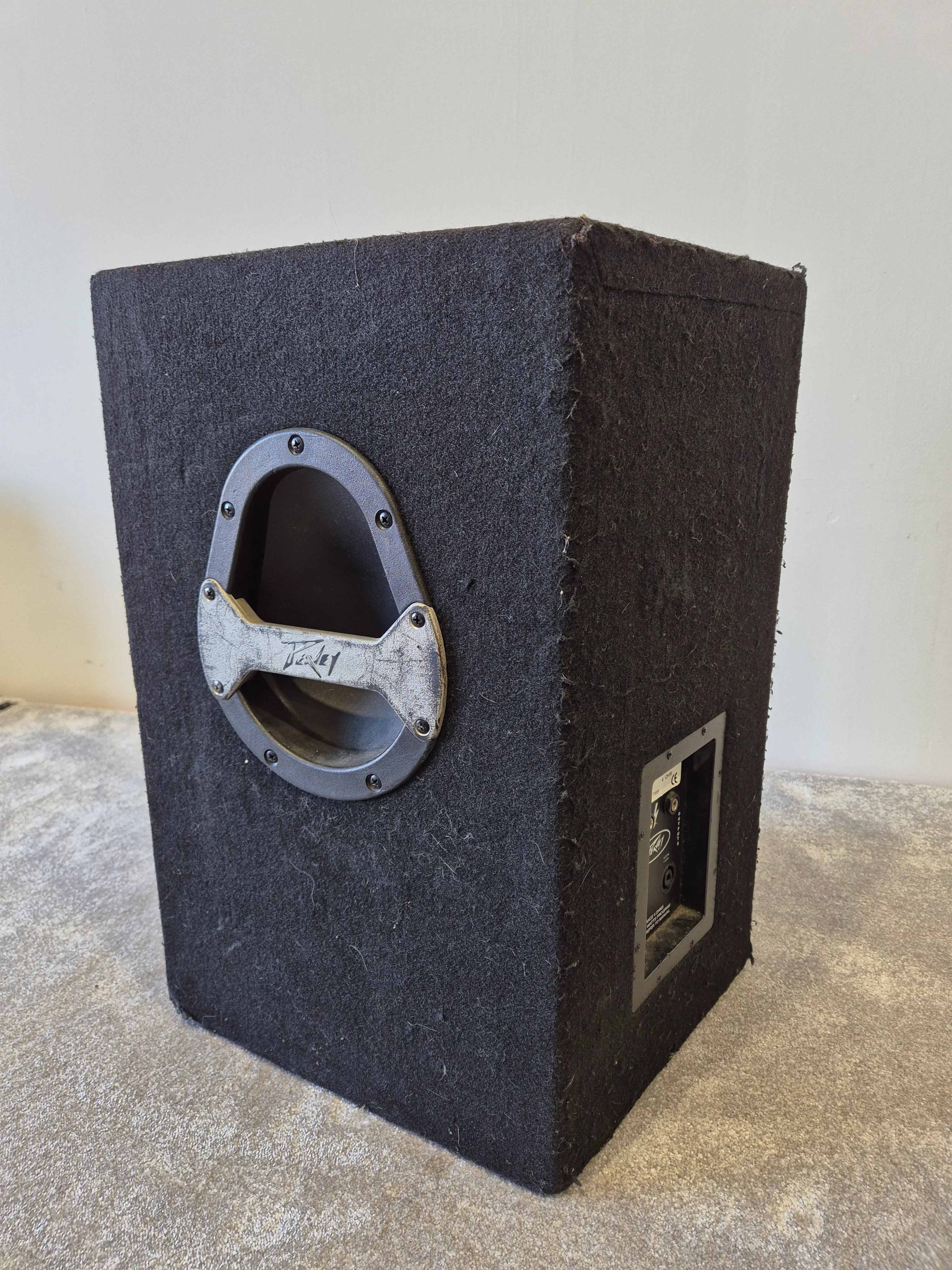Peavey Pro 12 - 500-watts Passive PA Speaker w/ Speaker Cover (Very Good Condition) - Image 4