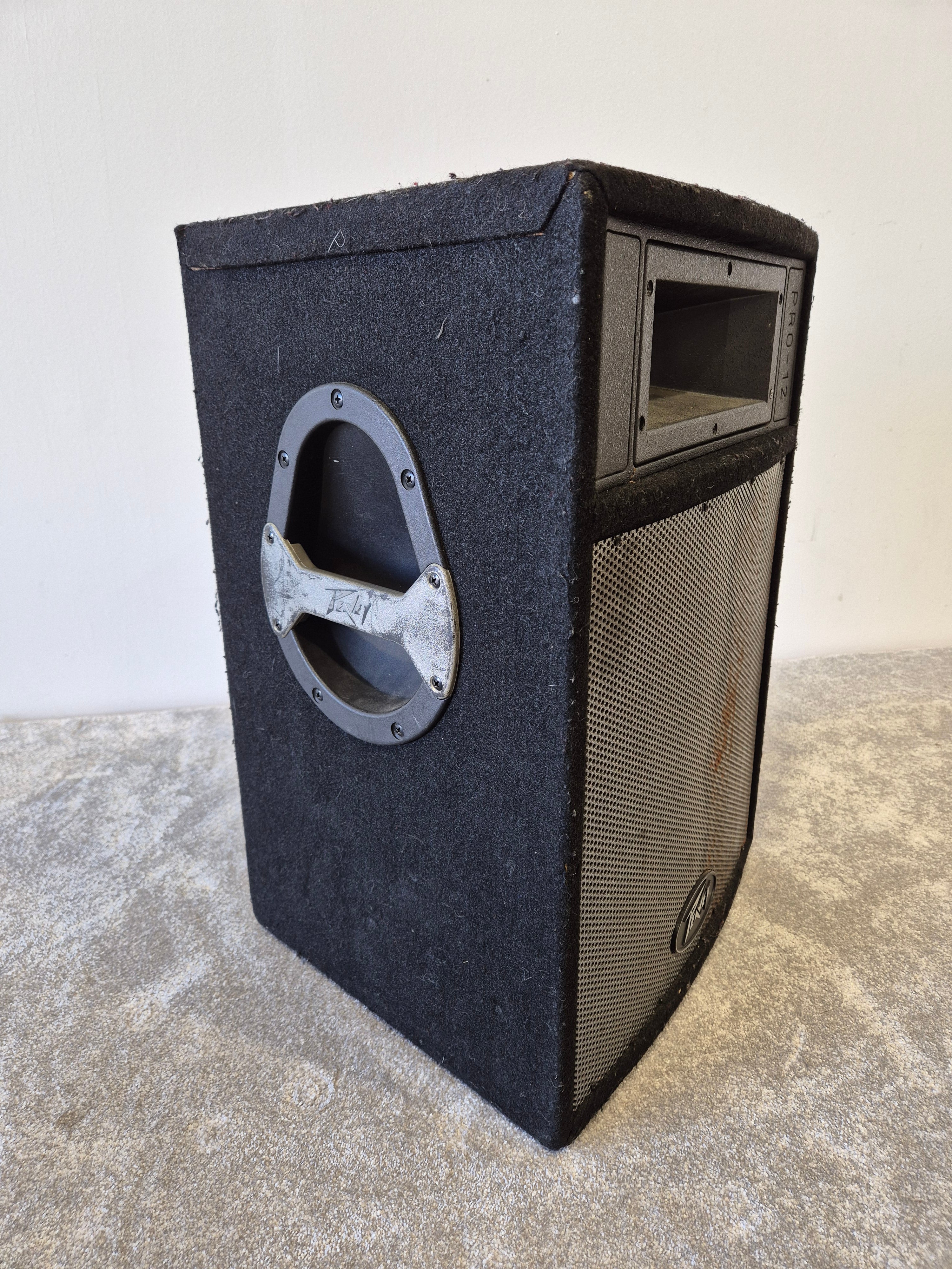 Peavey Pro 12 - 500-watts Passive PA Speaker (Good Condition) - Image 3
