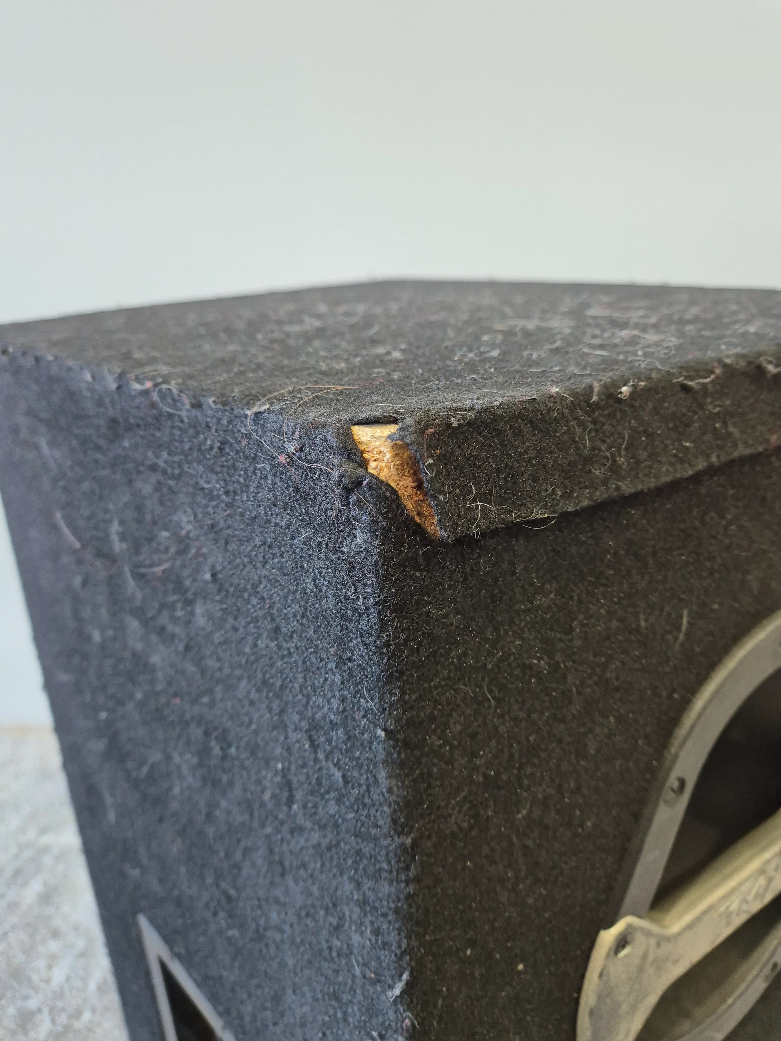 Peavey Pro 12 - 500-watts Passive PA Speaker (Good Condition) - Image 5