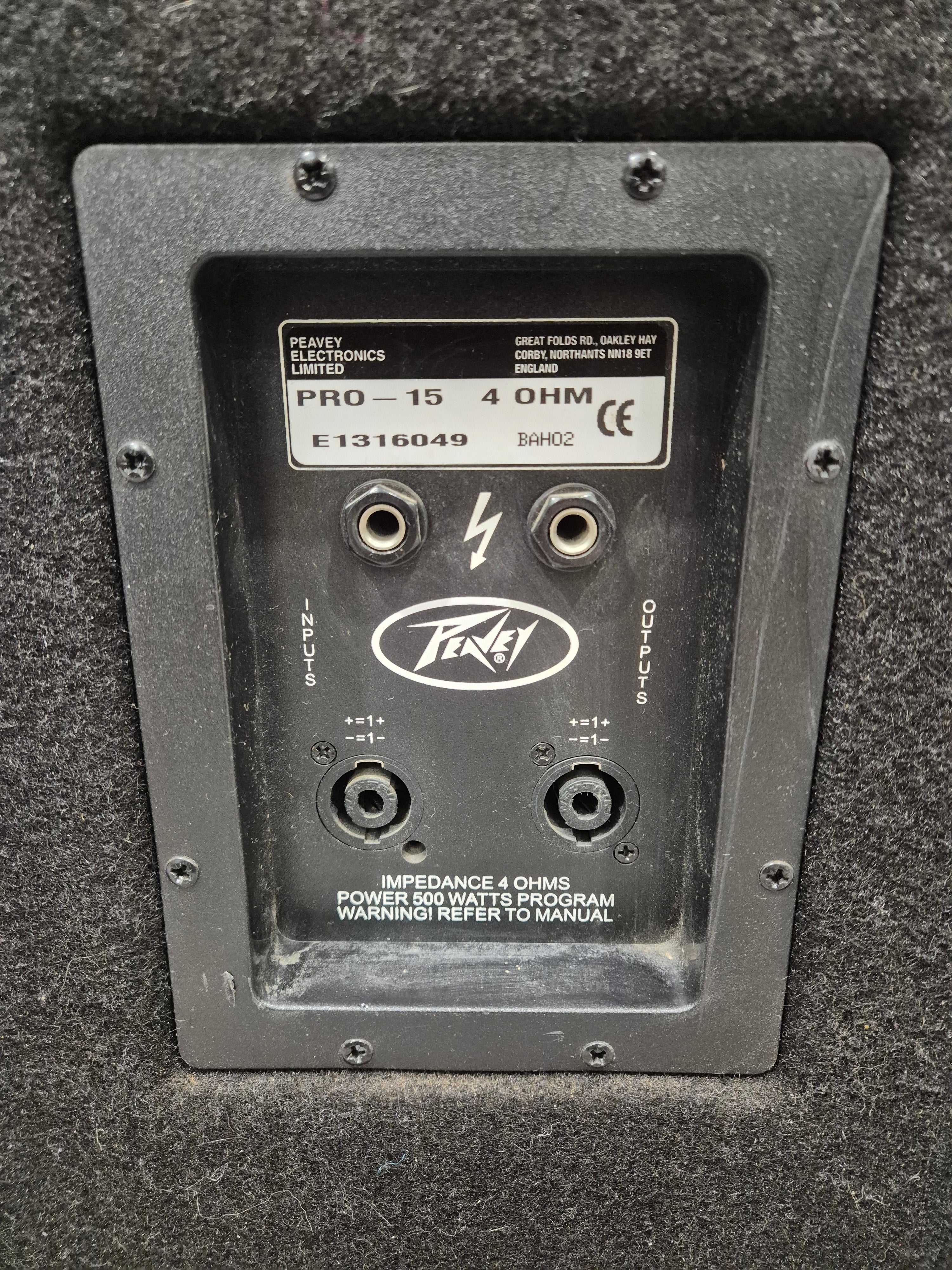 Peavey PRO 15 - 15-inch 300 watts RMS Loudspeaker - Image 6