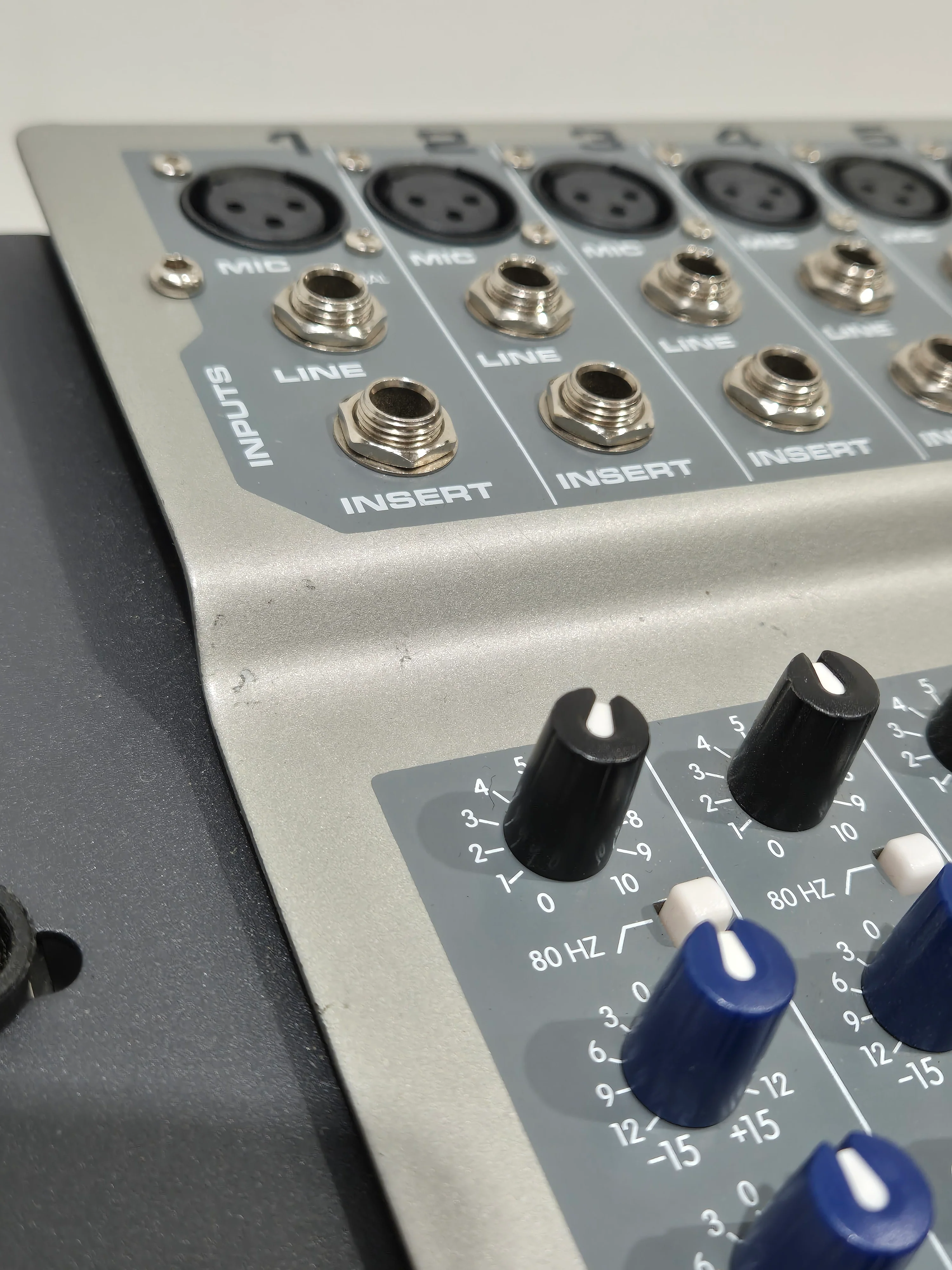 Peavey PV 14 USB - Versatile 14-Channel Mixer w/ Flight Case - Image 8