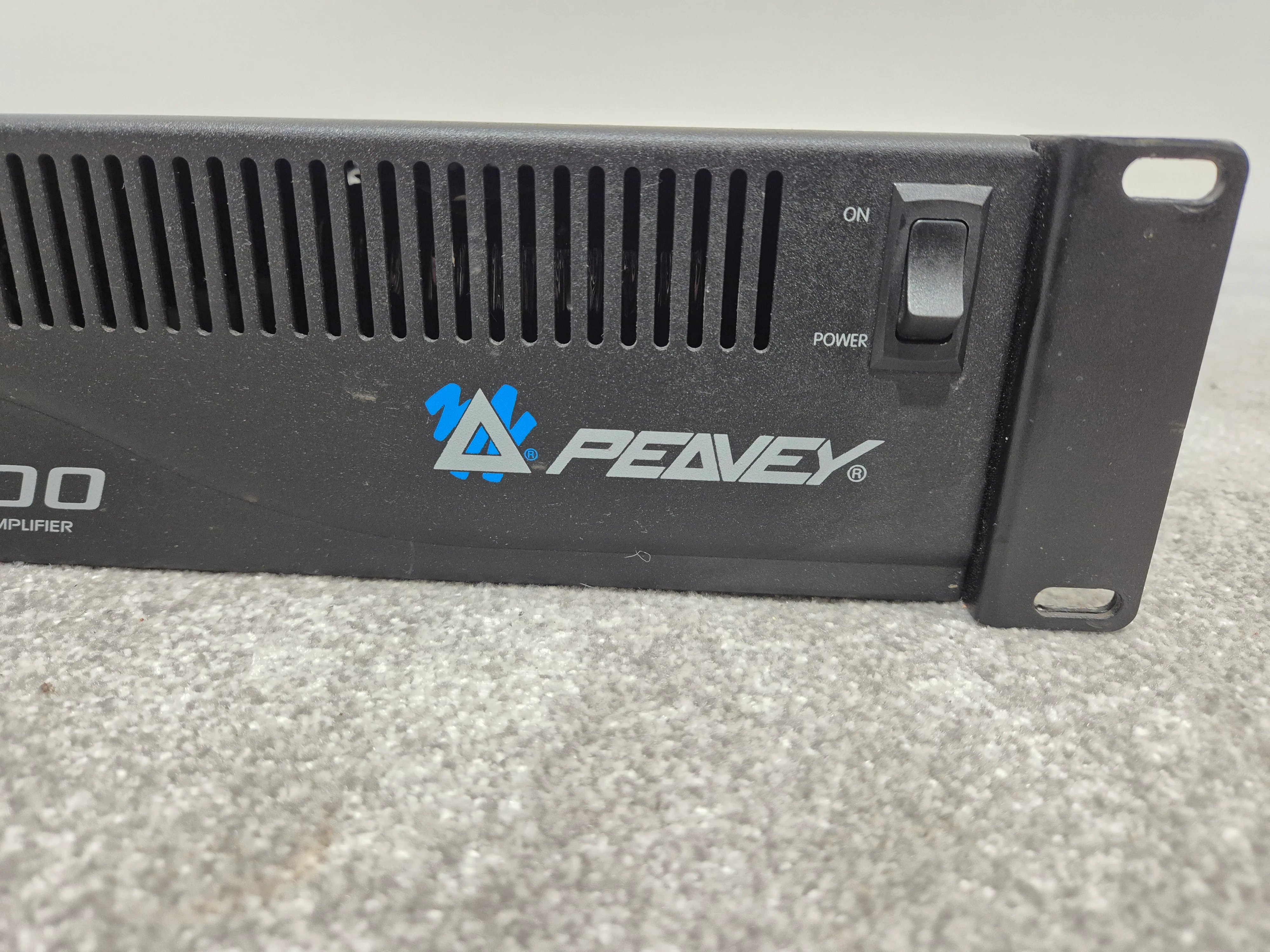 Peavey PV 1500 - 500-watts Stereo Power Amplifier - Image 4