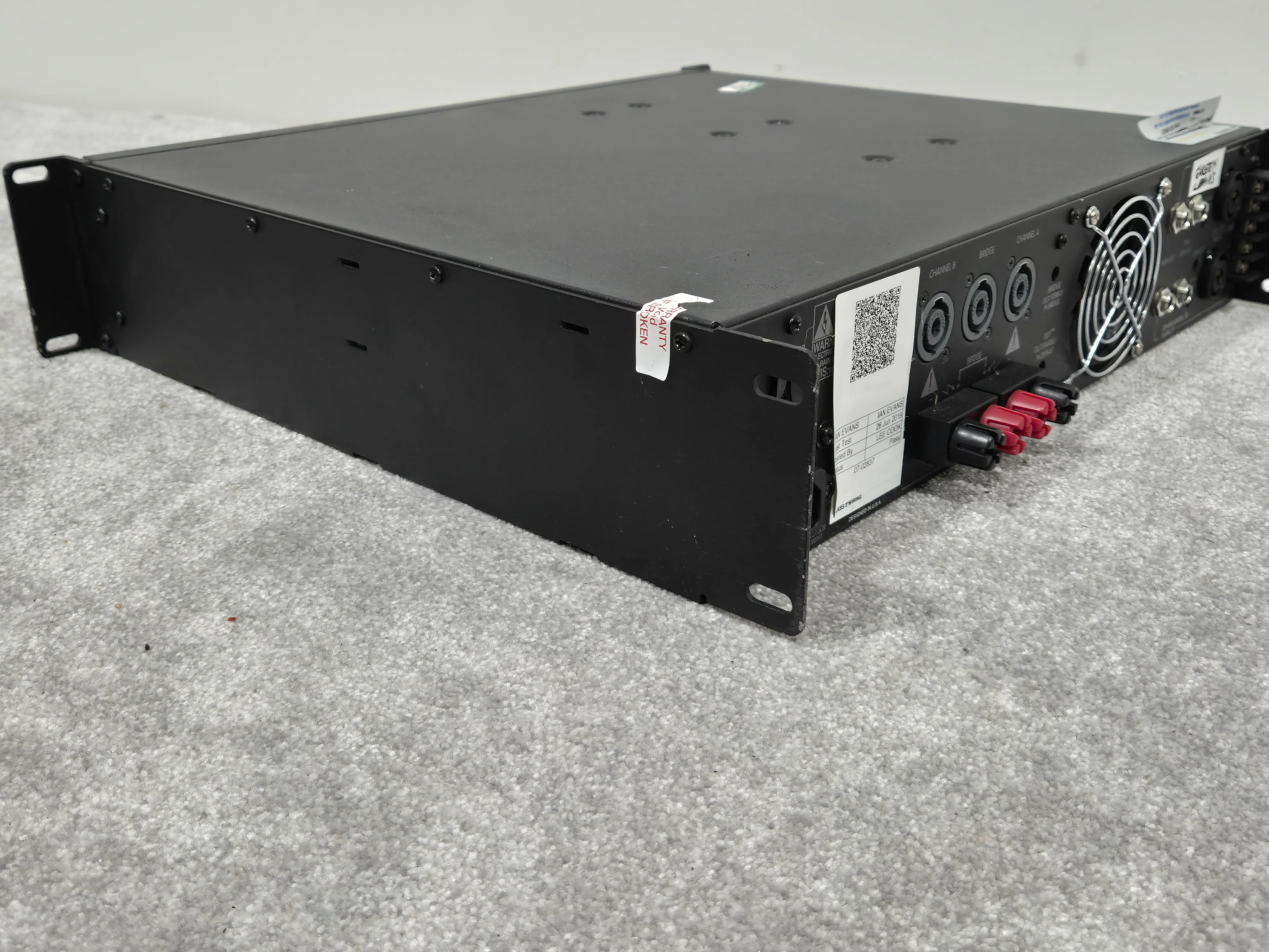 Peavey PV 2600 - Powerful 2-Channel Power Amplifier - Image 12