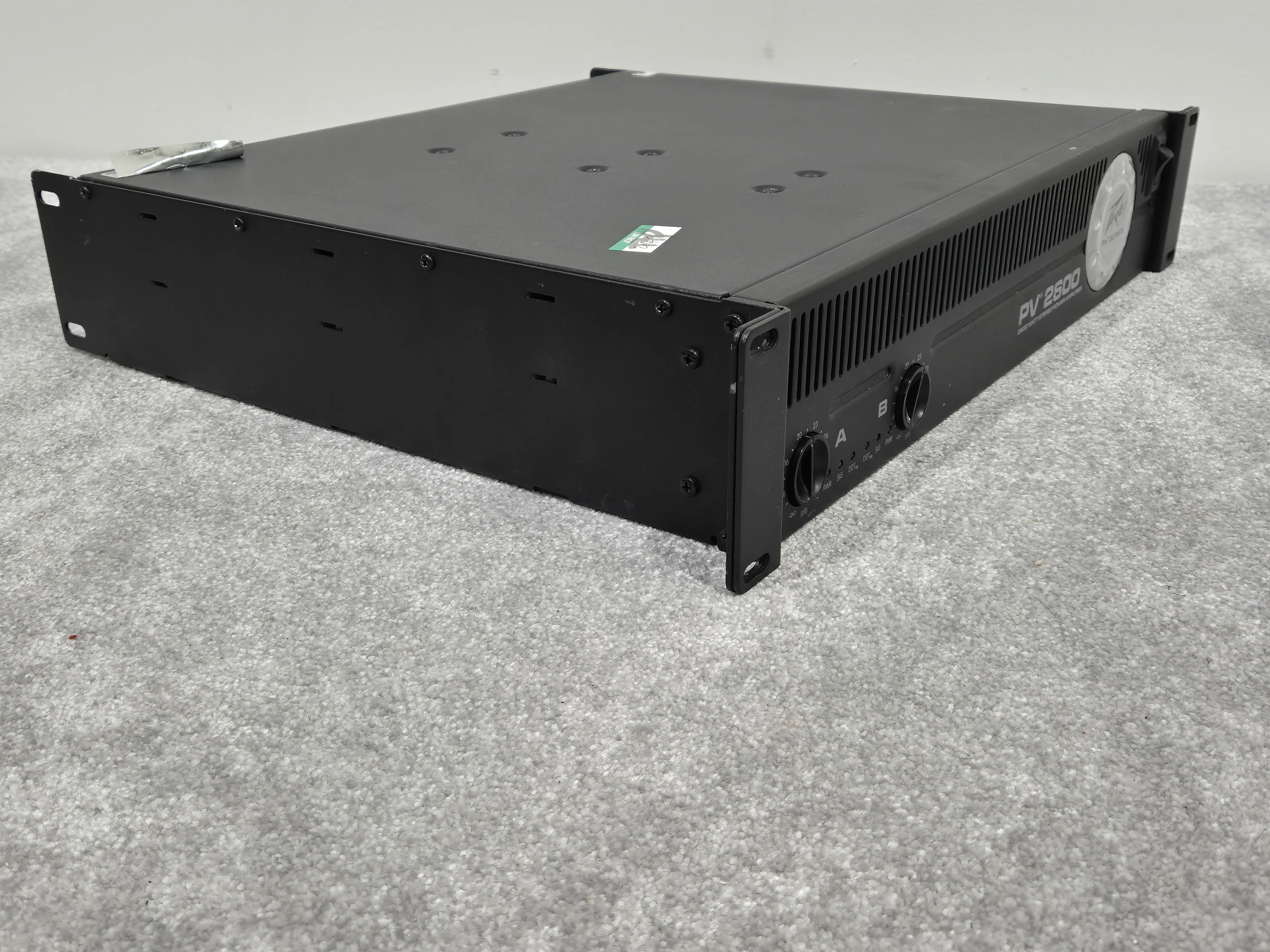 Peavey PV 2600 - Powerful 2-Channel Power Amplifier - Image 7