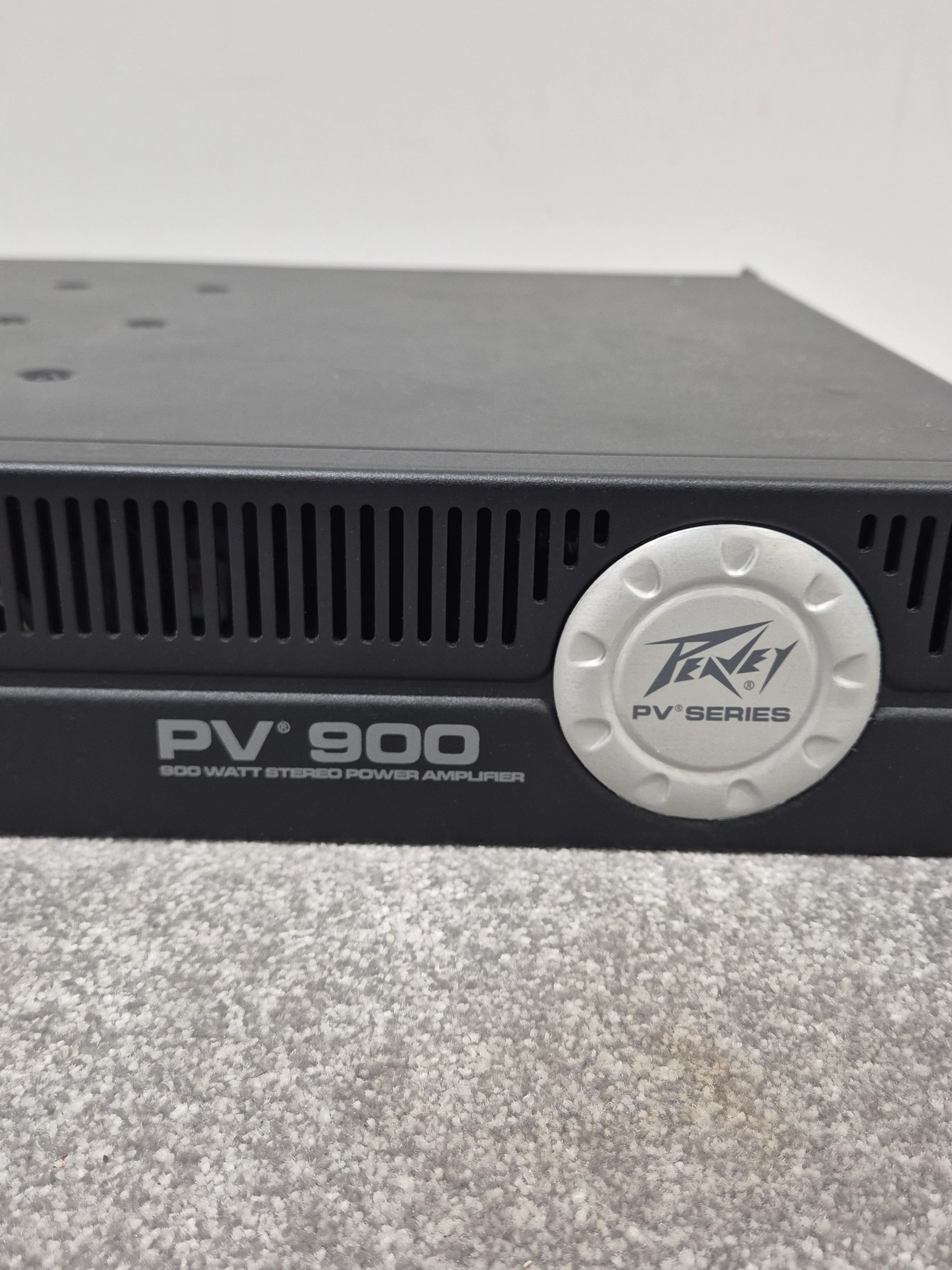 Peavey PV900 - Rackmount Stereo Power Amplifier (Spares or Repairs) - Image 3