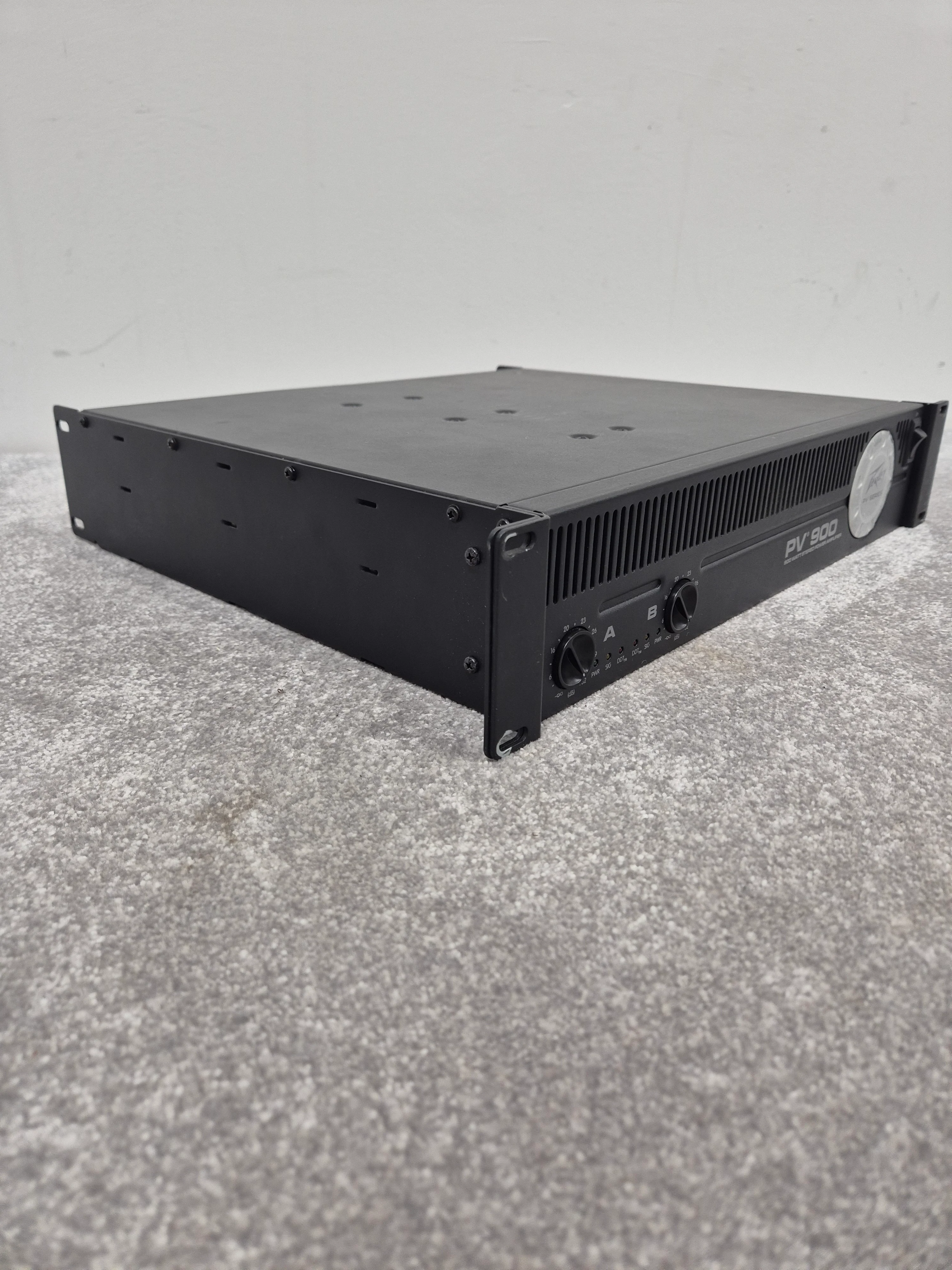Peavey PV900 - Rackmount Stereo Power Amplifier (Spares or Repairs) - Image 4