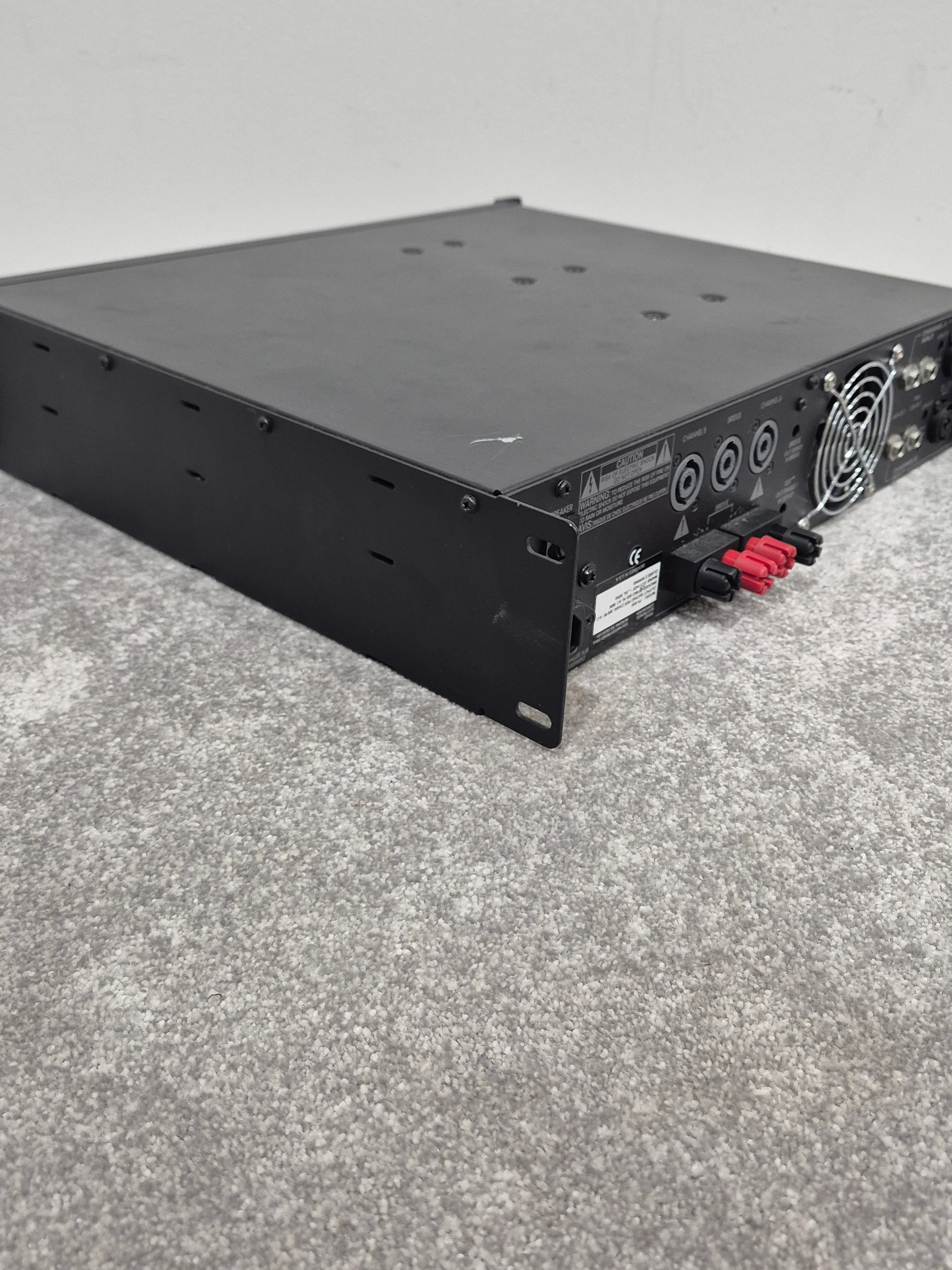 Peavey PV900 - Rackmount Stereo Power Amplifier (Spares or Repairs) - Image 9