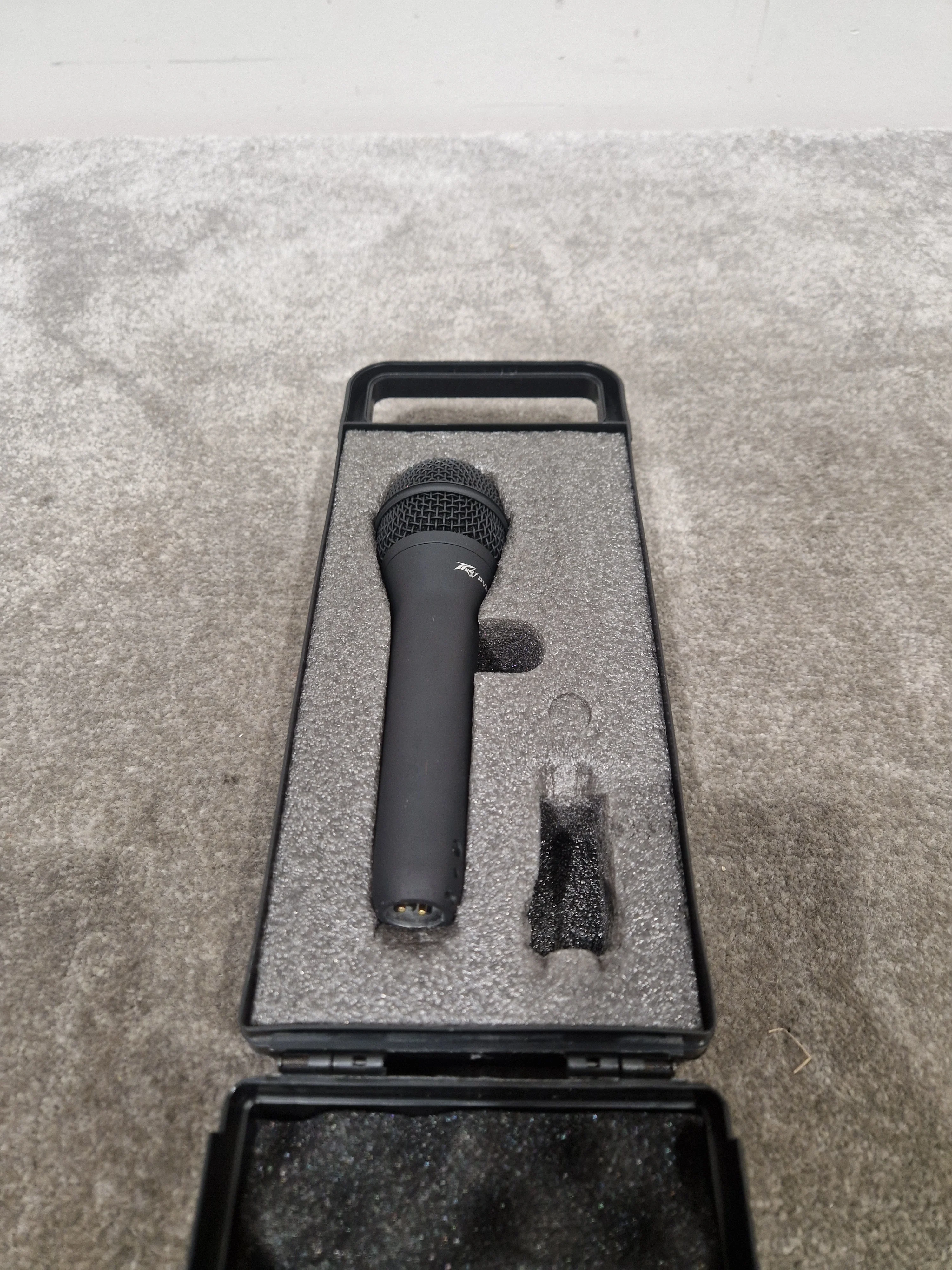Peavey PVM-50 - Dynamic Vocal Microphone - Excellent w/ Hard Case - Image 4