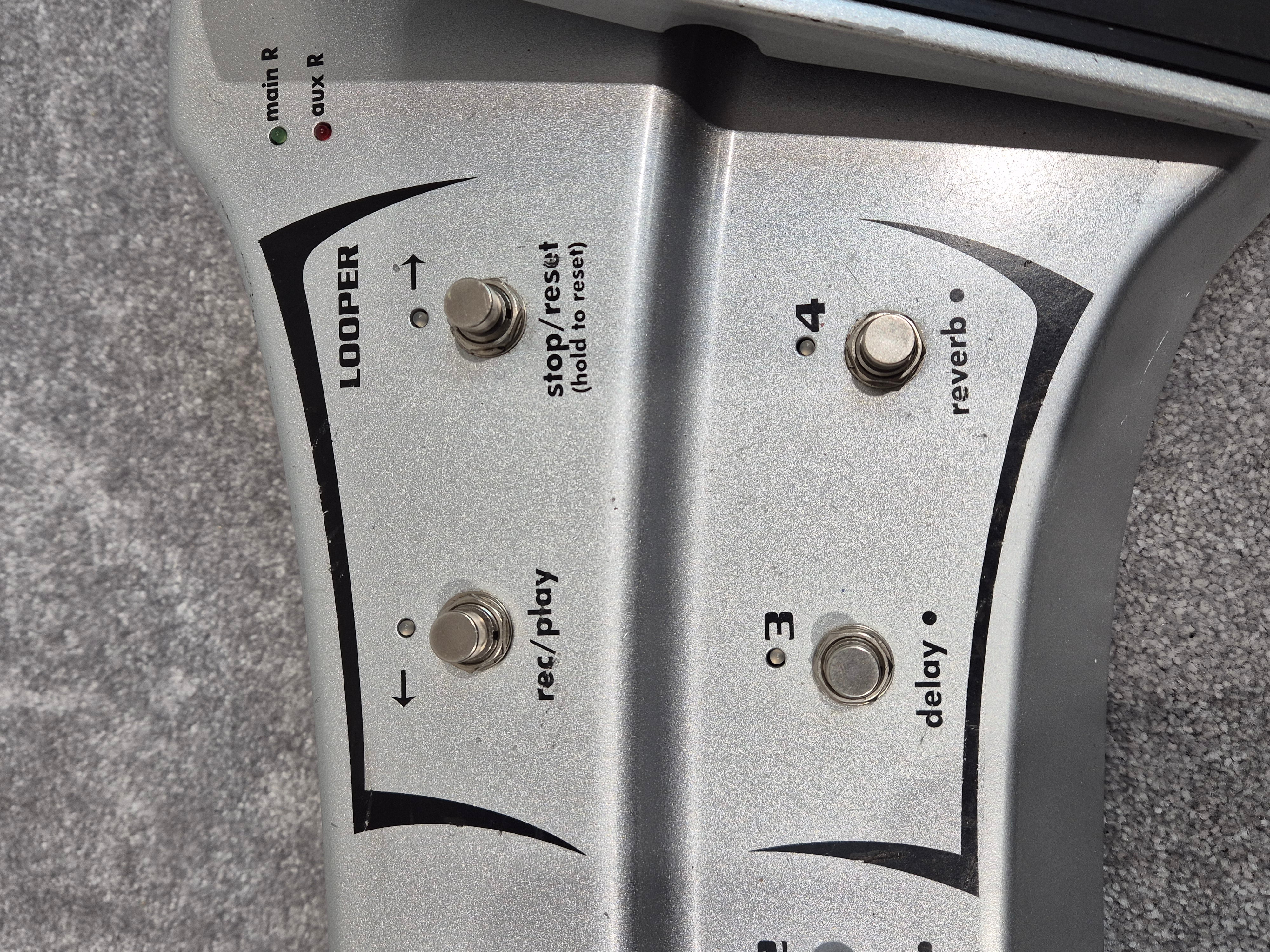 Peavey Sanpera 2 Vypyr  Footswitch - Foot Controller with 10 Footswitches and Dual Expression Pedals - Image 3