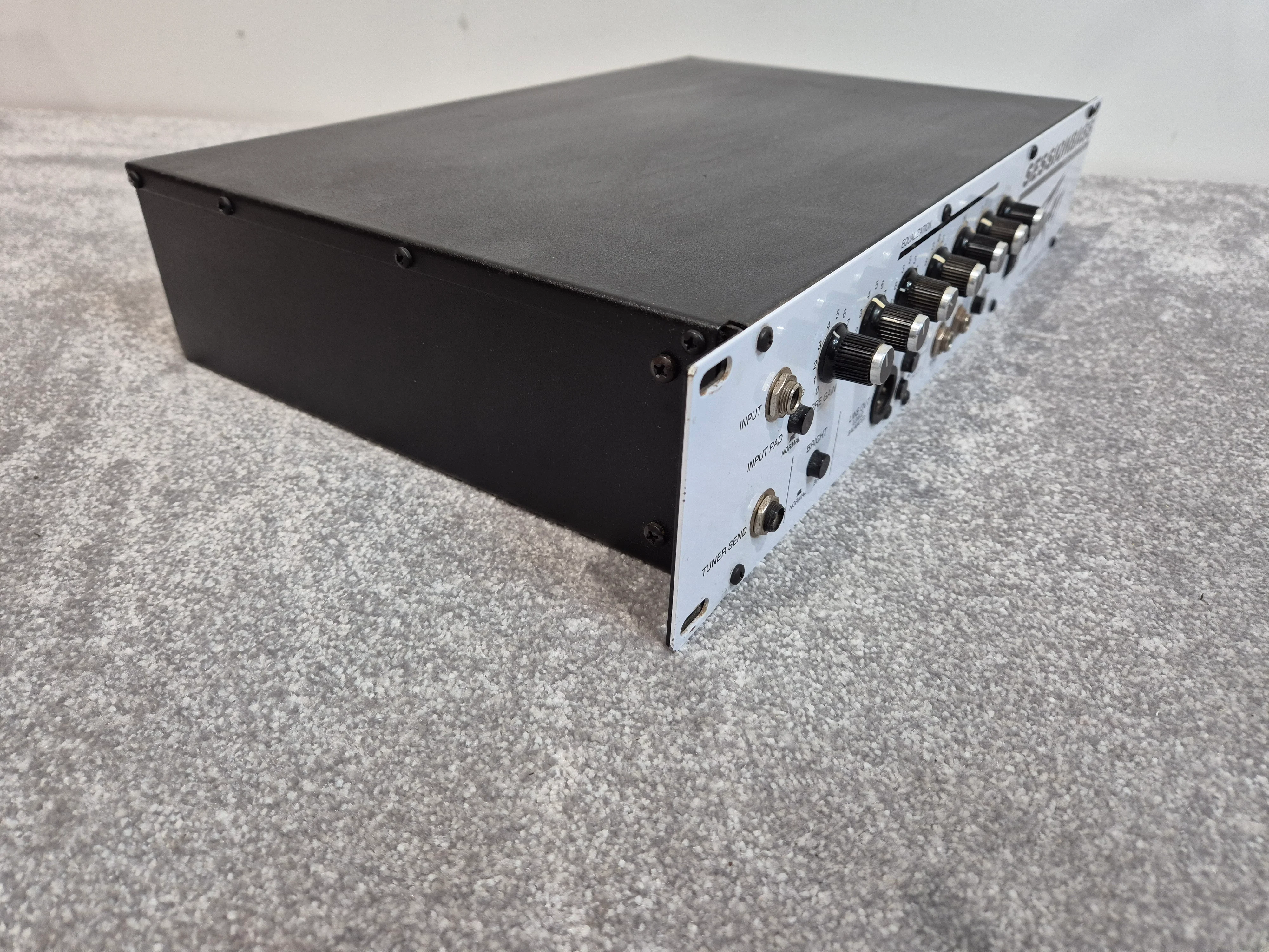 Peavey Session Bass 200 watt Amp Head - Solid-State Amplifier - Made in USA - Image 8