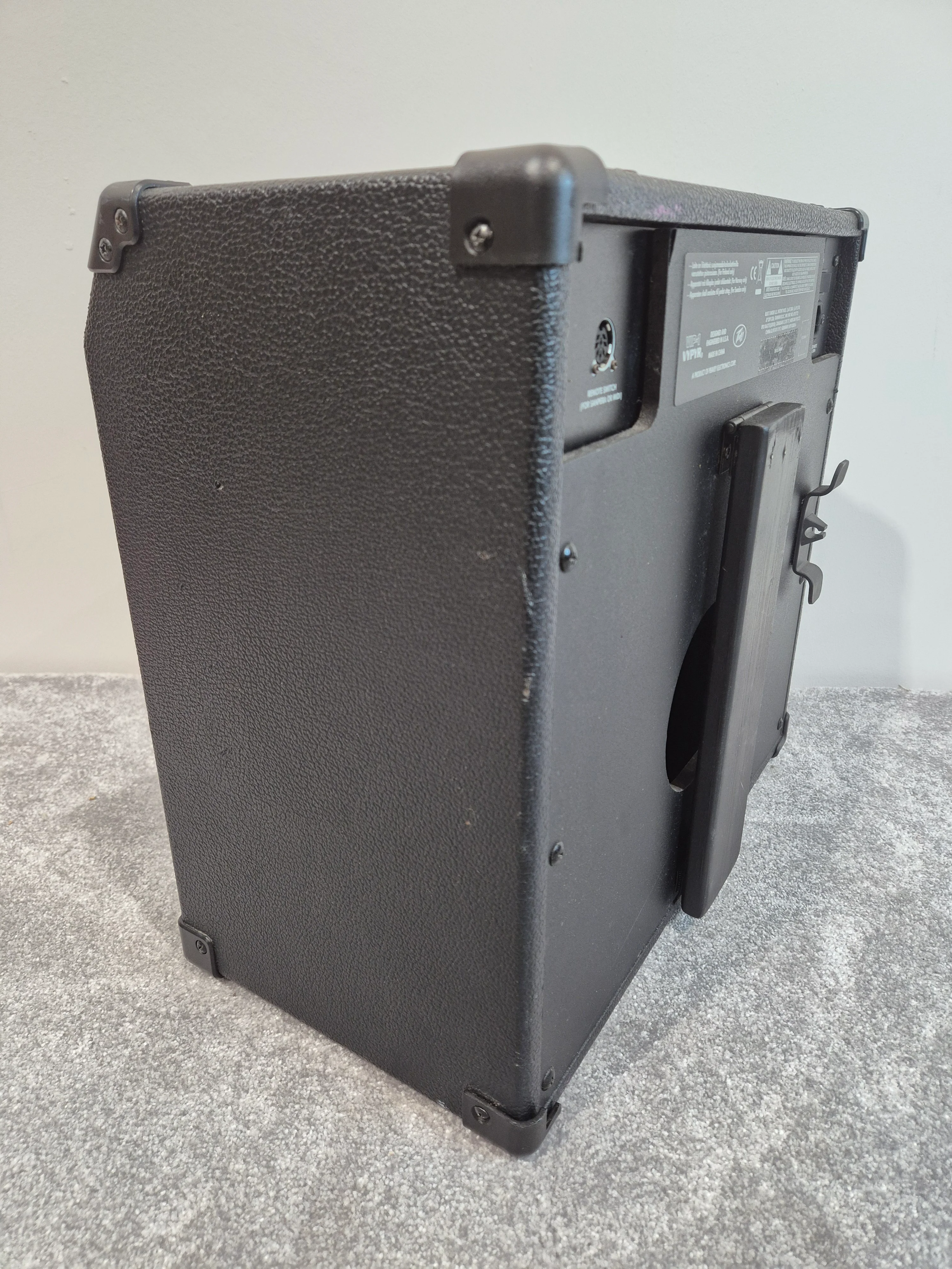 Peavey VIP-1 VYPYR - 20-watt 4-channel 1x8" Guitar Combo Amplifier - Image 7