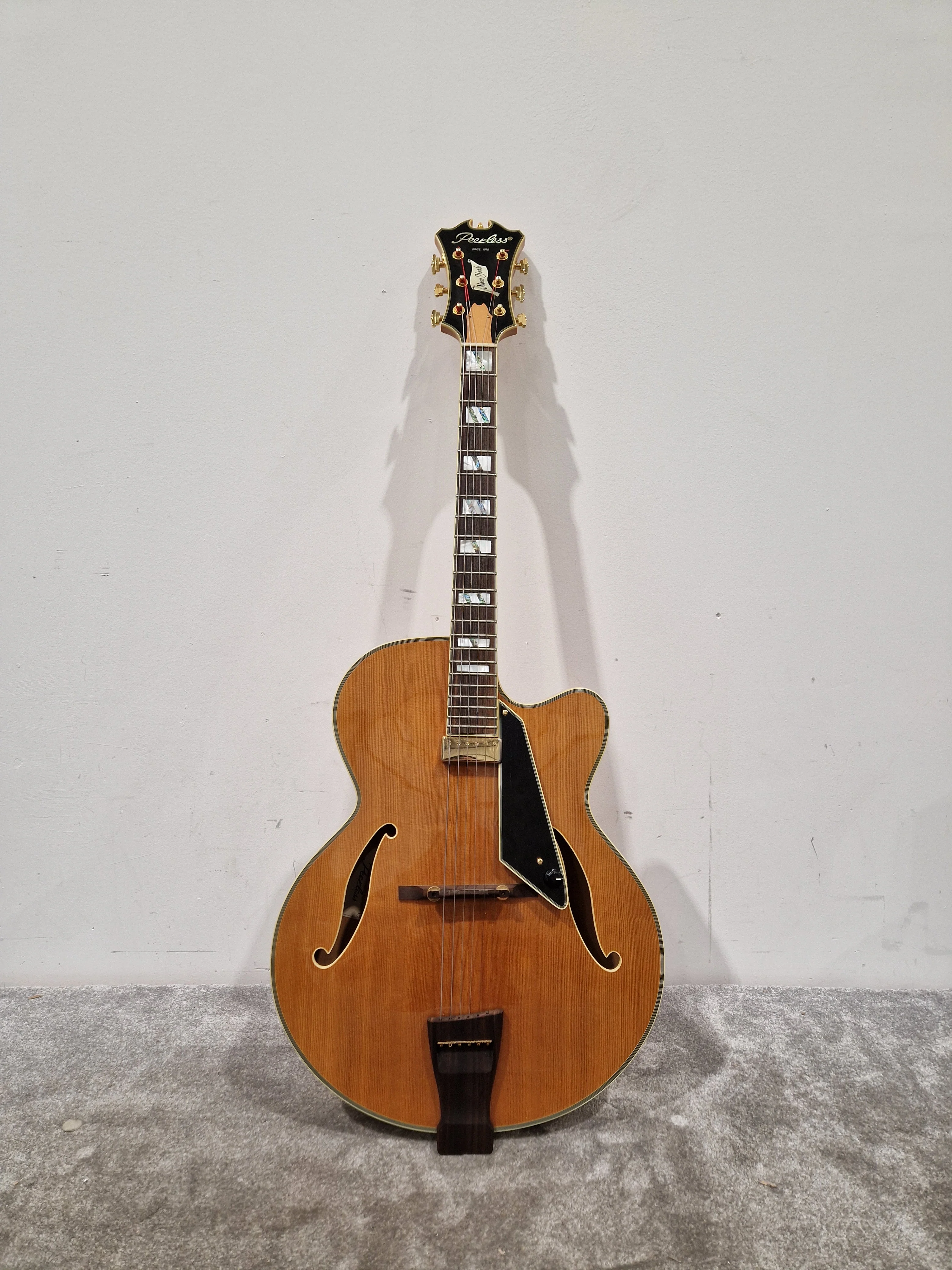 Peerless New York Archtop Jazz Guitar Maple Body - Acoustic Archtop Excellence - Excellent w/ Hard Case - Image 2