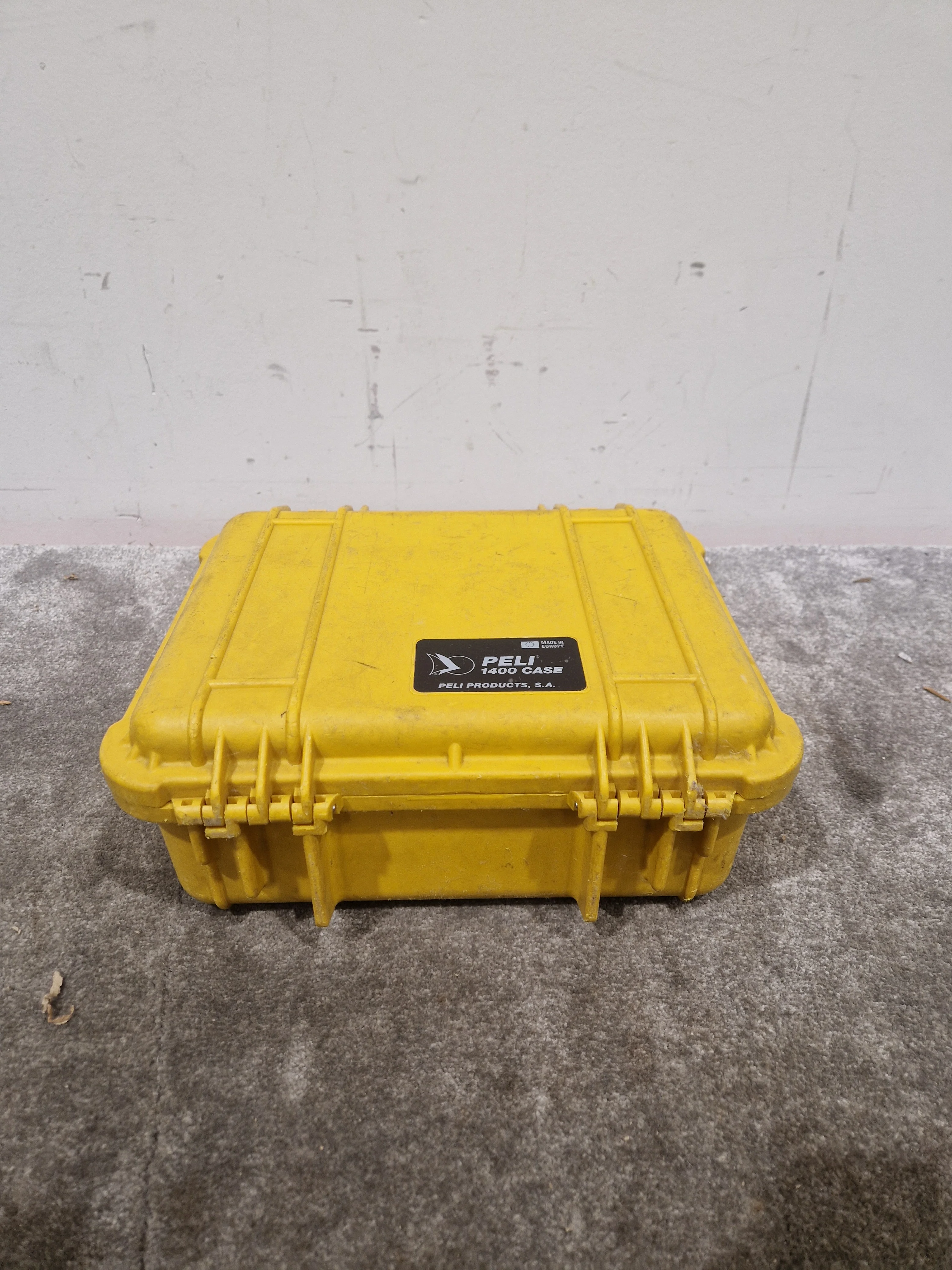 Peli 1400 Case - Yellow – Case - Good - Image 3