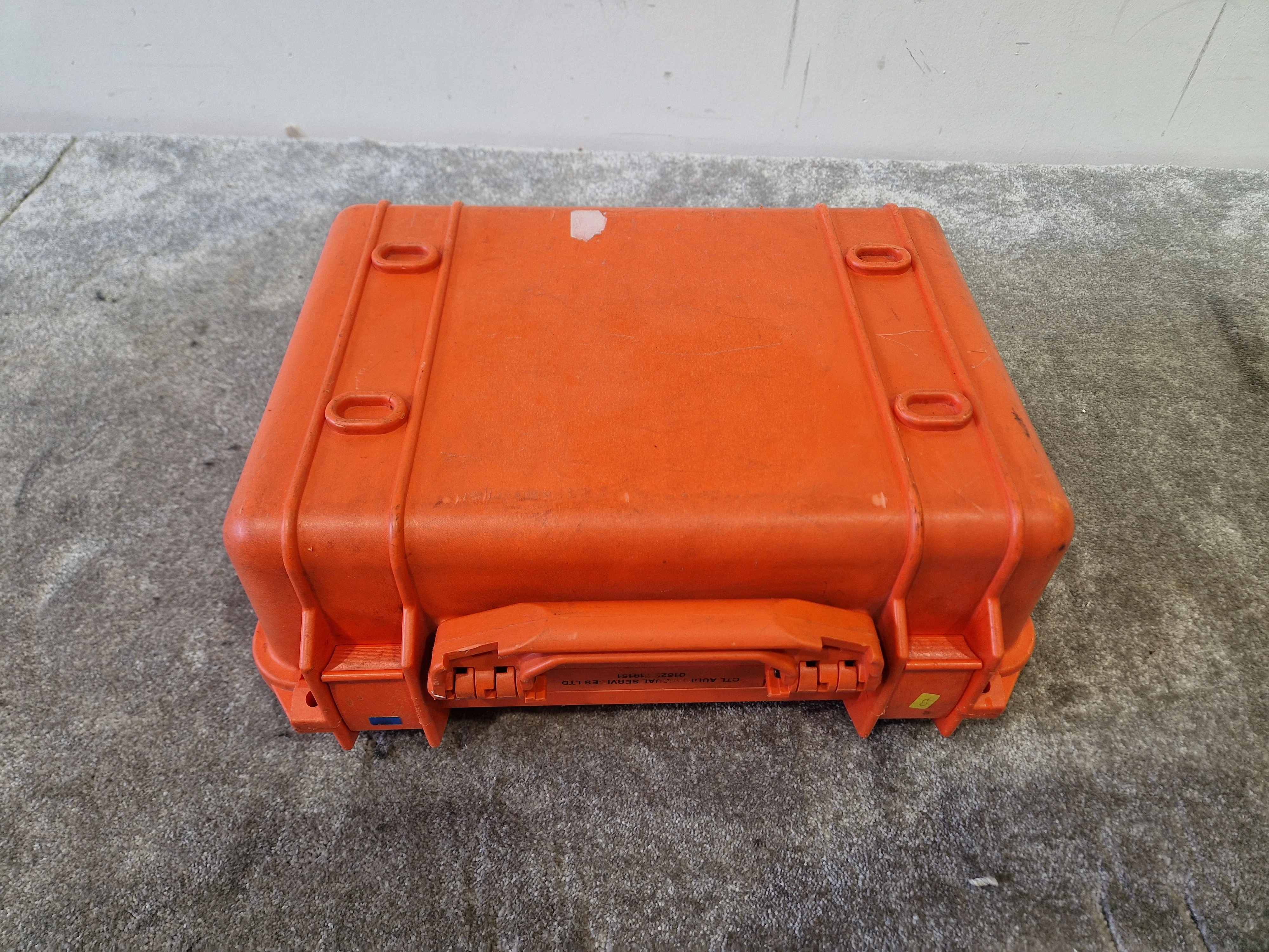 Peli 1450 Orange Protective Waterproof Case – Foam Insert – Good - Image 3