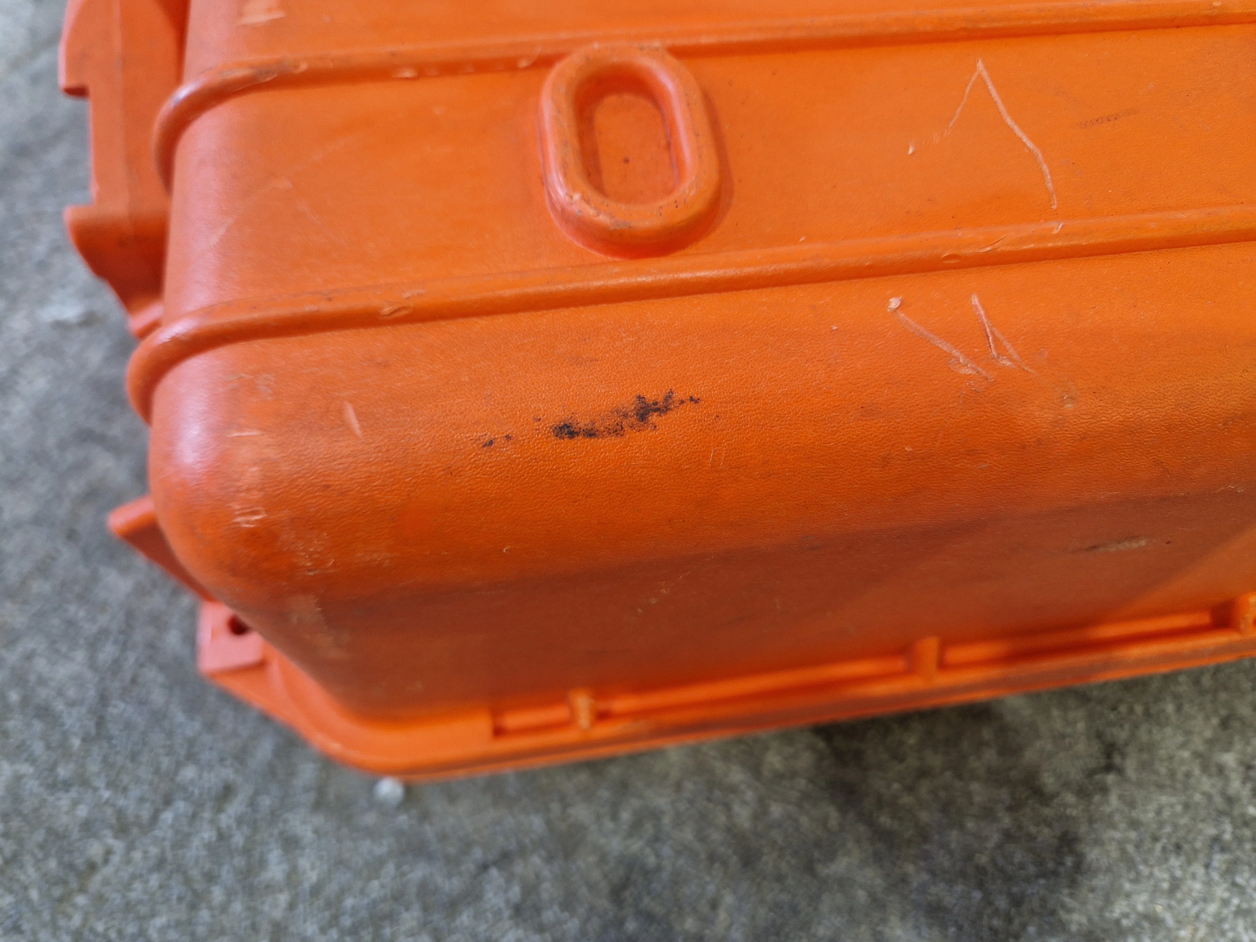 Peli 1450 Orange Protective Waterproof Case – Foam Insert – Good - Image 4