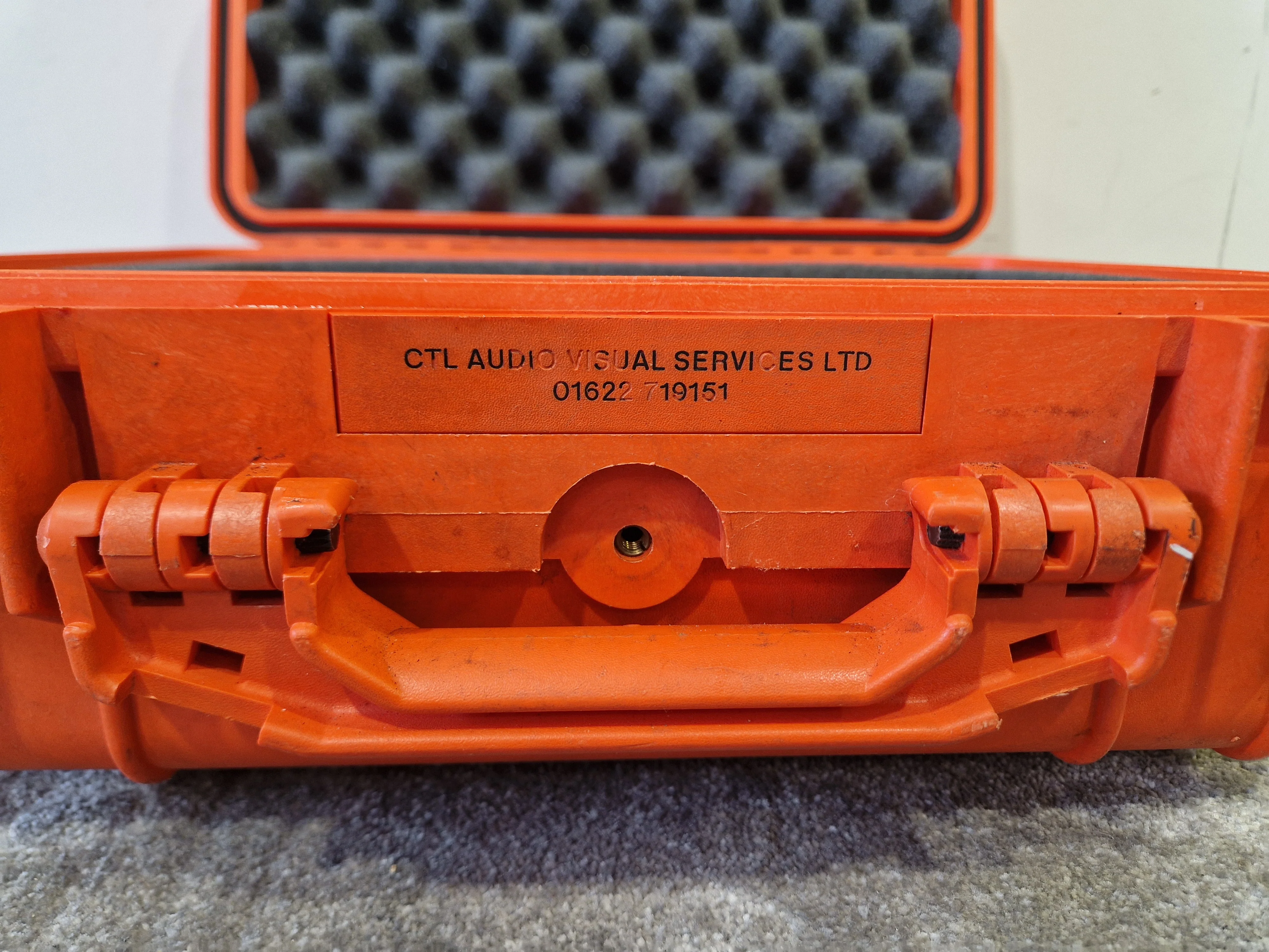 Peli 1450 Orange Protective Waterproof Case – Foam Insert – Good - Image 7