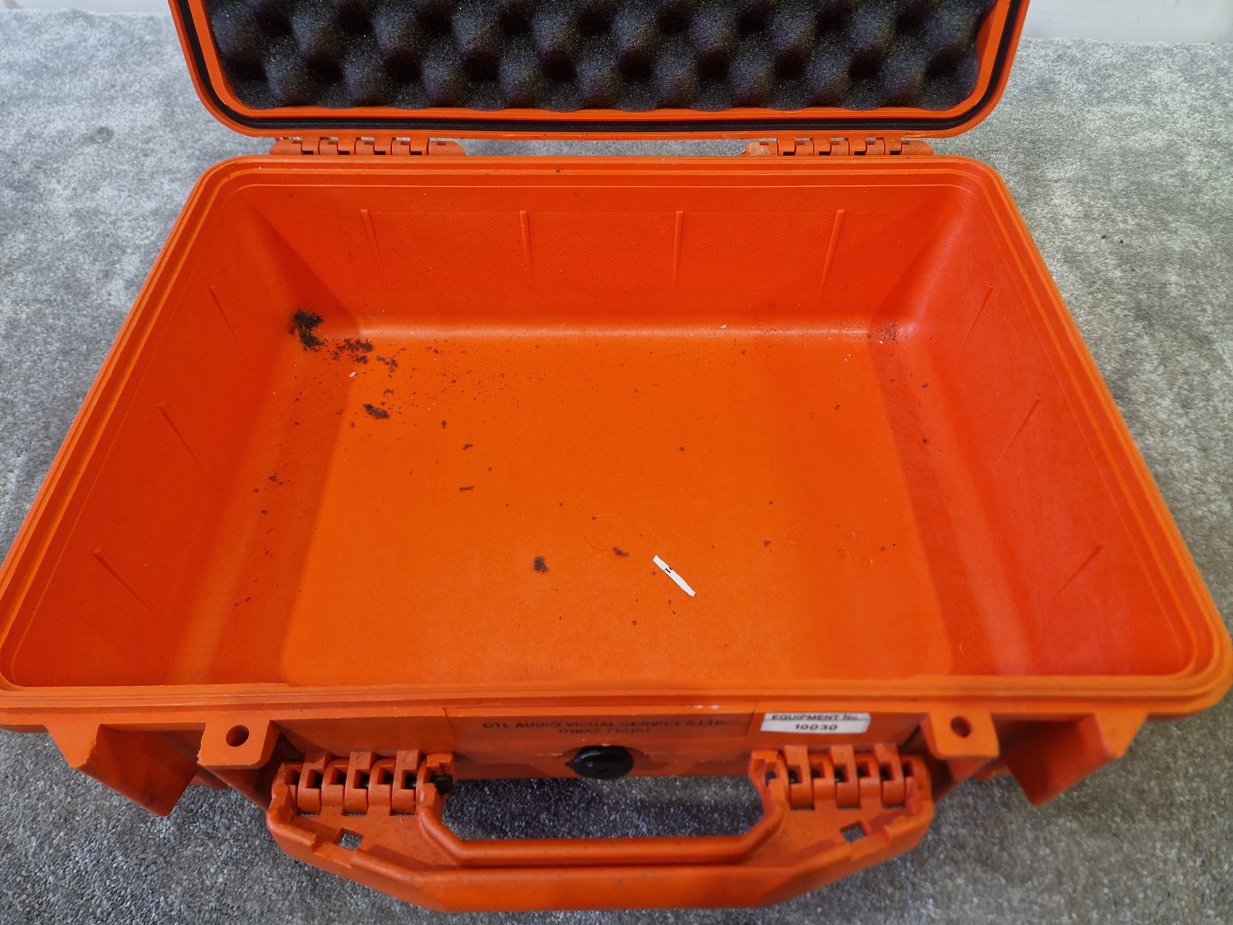 Peli 1520 Protective Waterproof Orange Case – Foam Insert – Good - Image 5