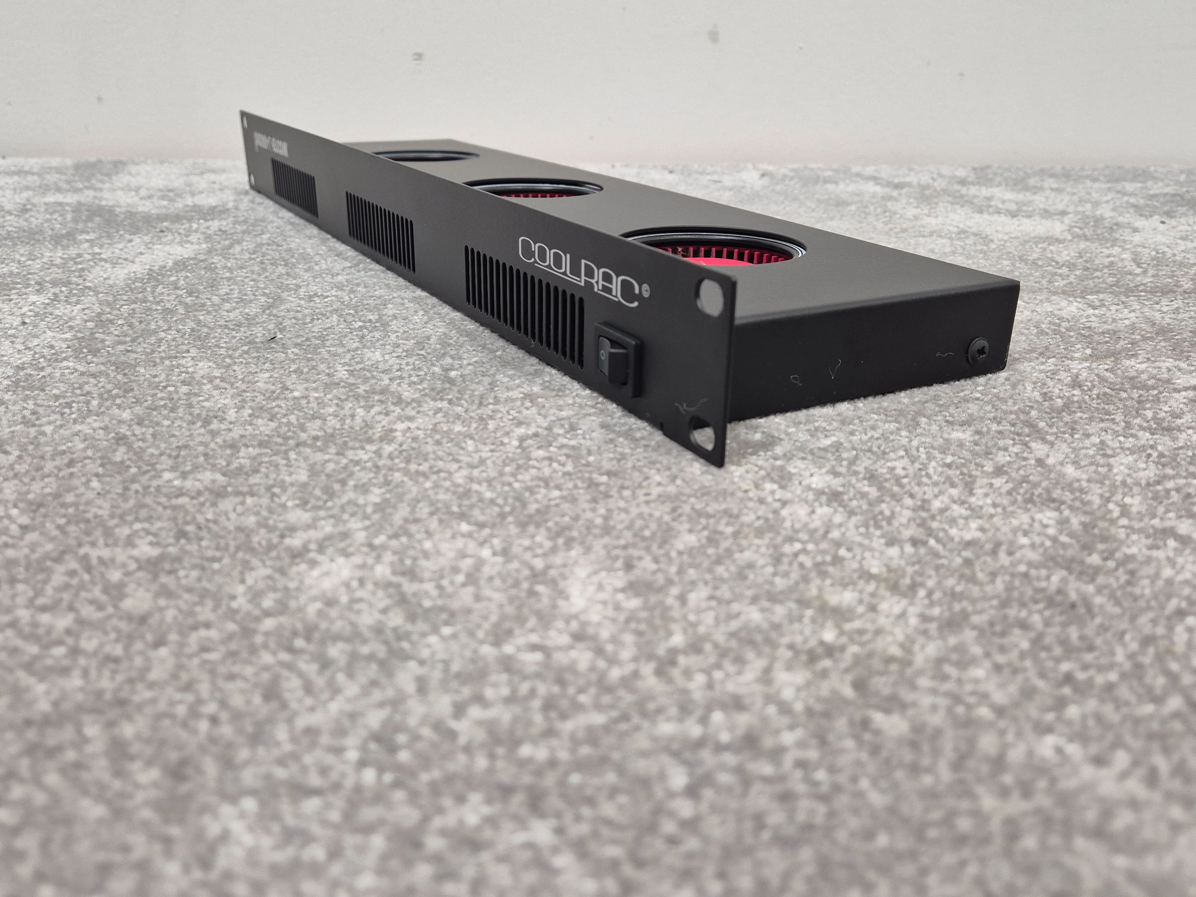 Penn Elcom Coolrac 1U Rack Ventilation System - 1U Size, High Airflow - Excellent - Image 9