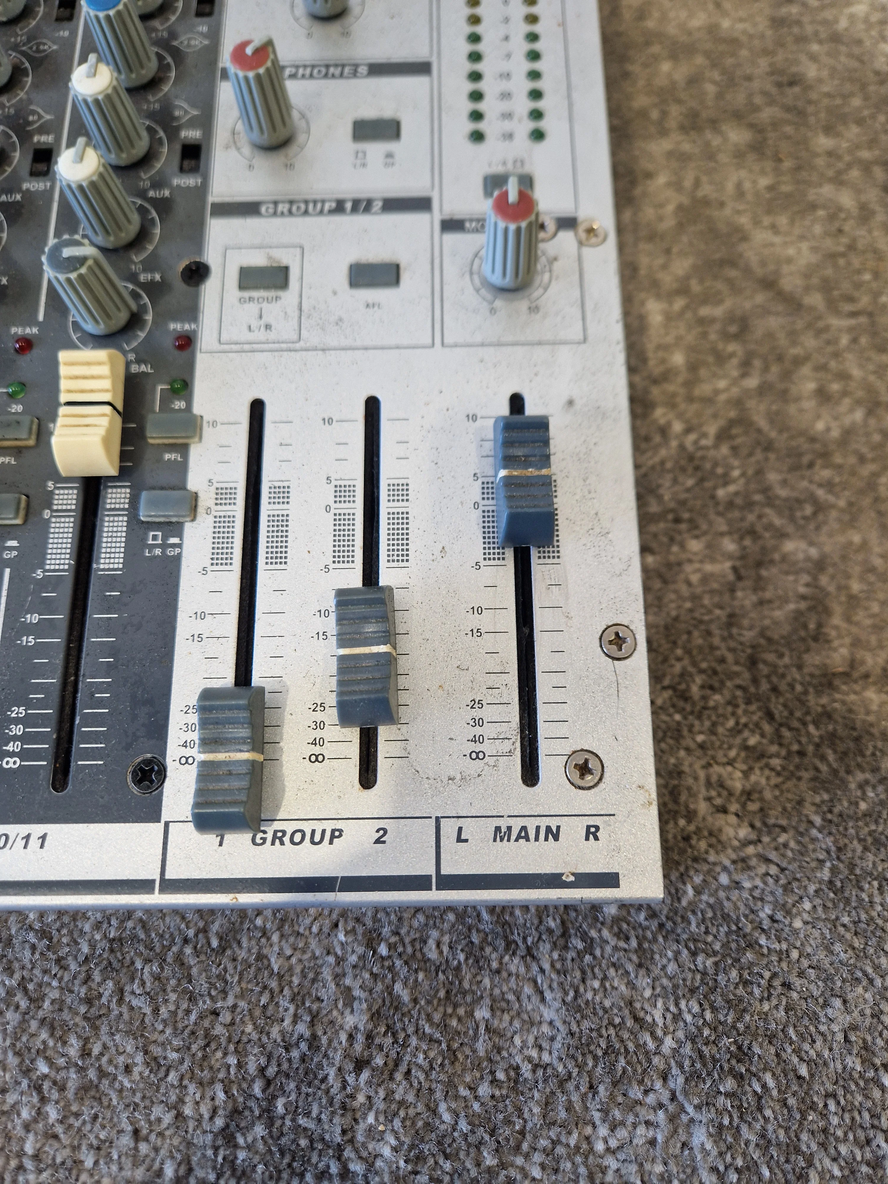 Phonic MM1705 Mixer - 8-Channel Compact Design - Good w/ Power Supply - Image 9