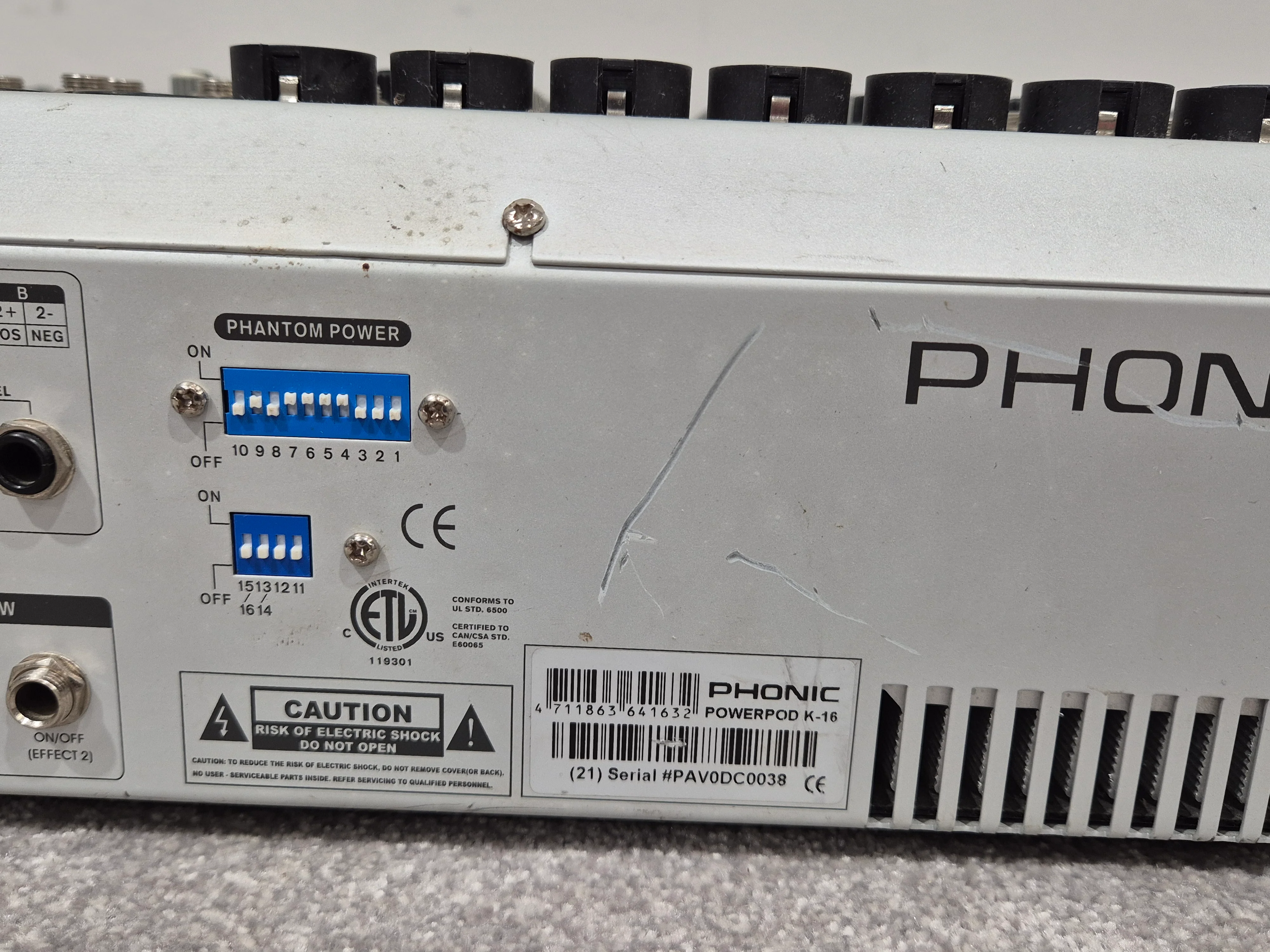 Phonic Powerpod K16 - Powered Mixer w/ Plastic Case - Image 13