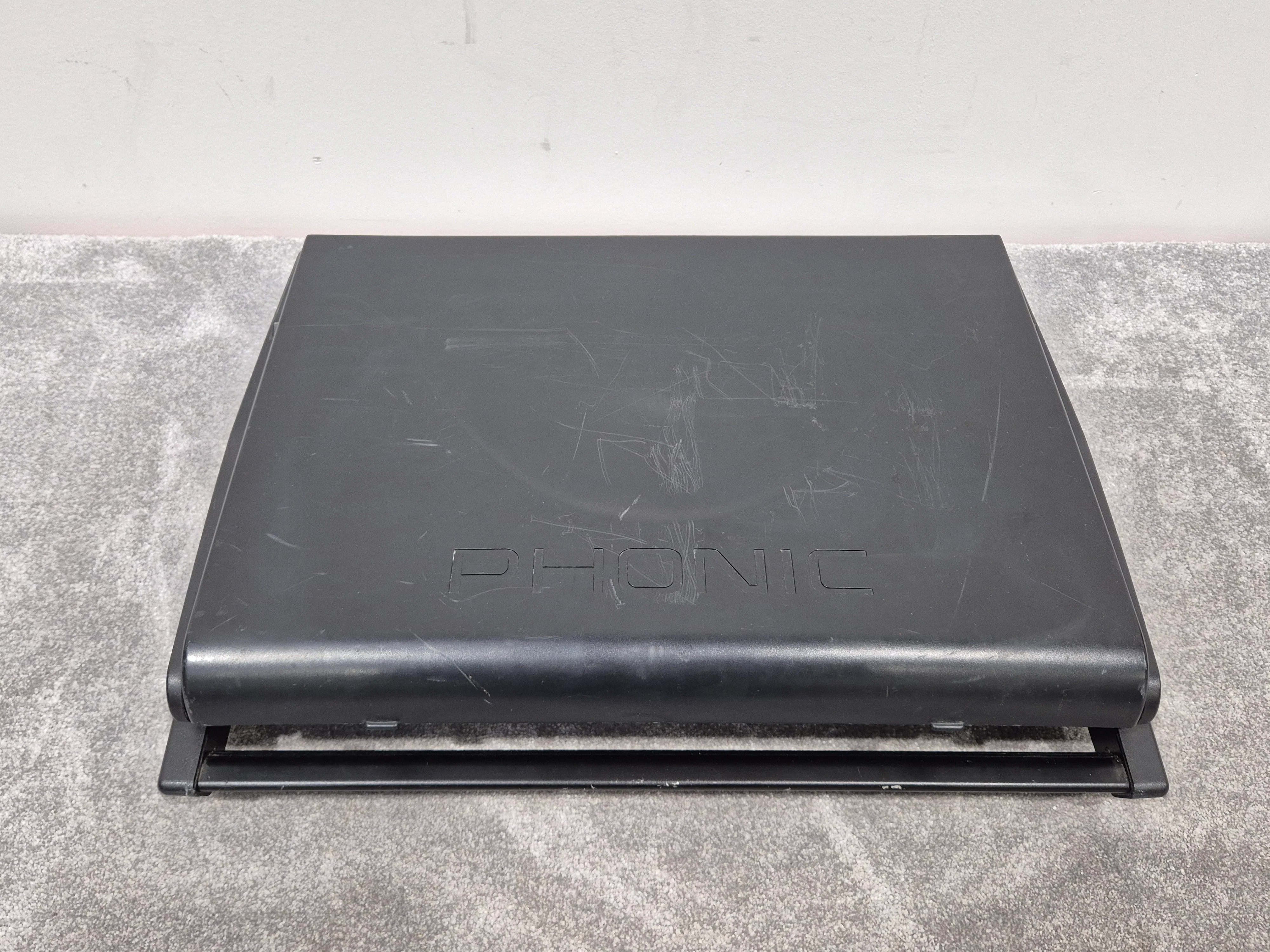 Phonic Powerpod K16 - Powered Mixer w/ Plastic Case - Image 17