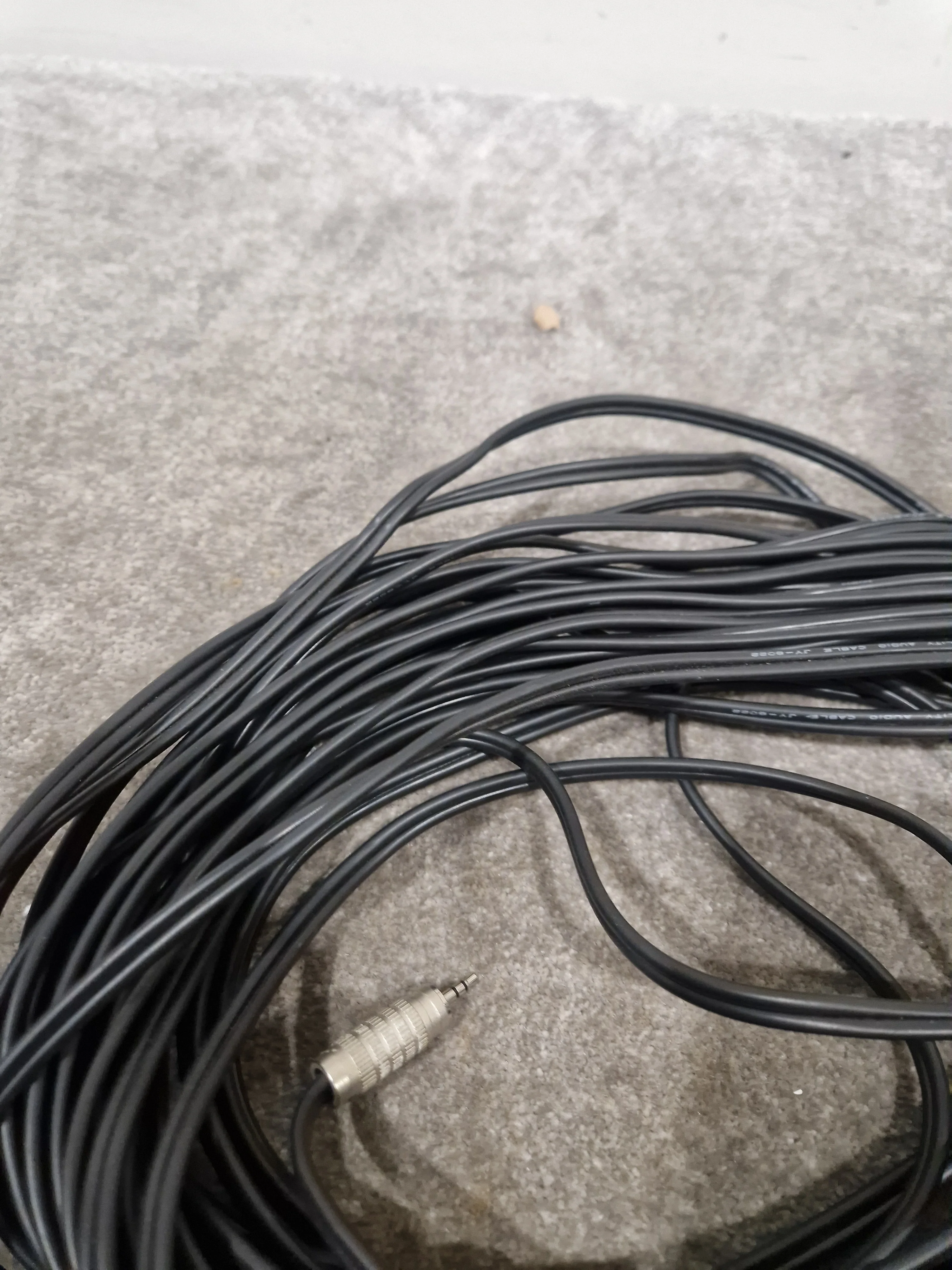Dual RCA Phono TO 3.5mm Stereo Jack Cable 100FT - High-Quality Audio - Excellent - Image 7
