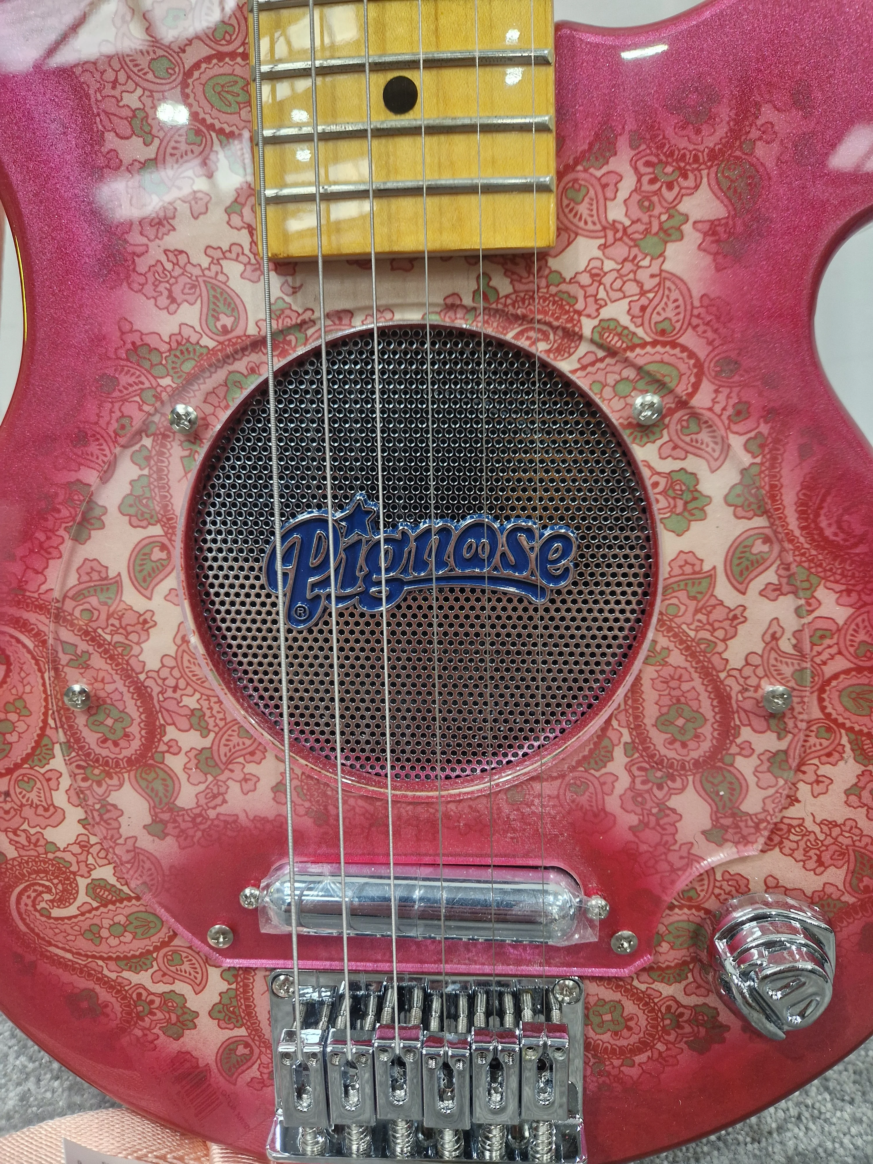 Pignose Electric Travel Guitar - Compact Design, Solid Tone - Excellent w/ Soft Case & Pink Guitar strap - Image 10