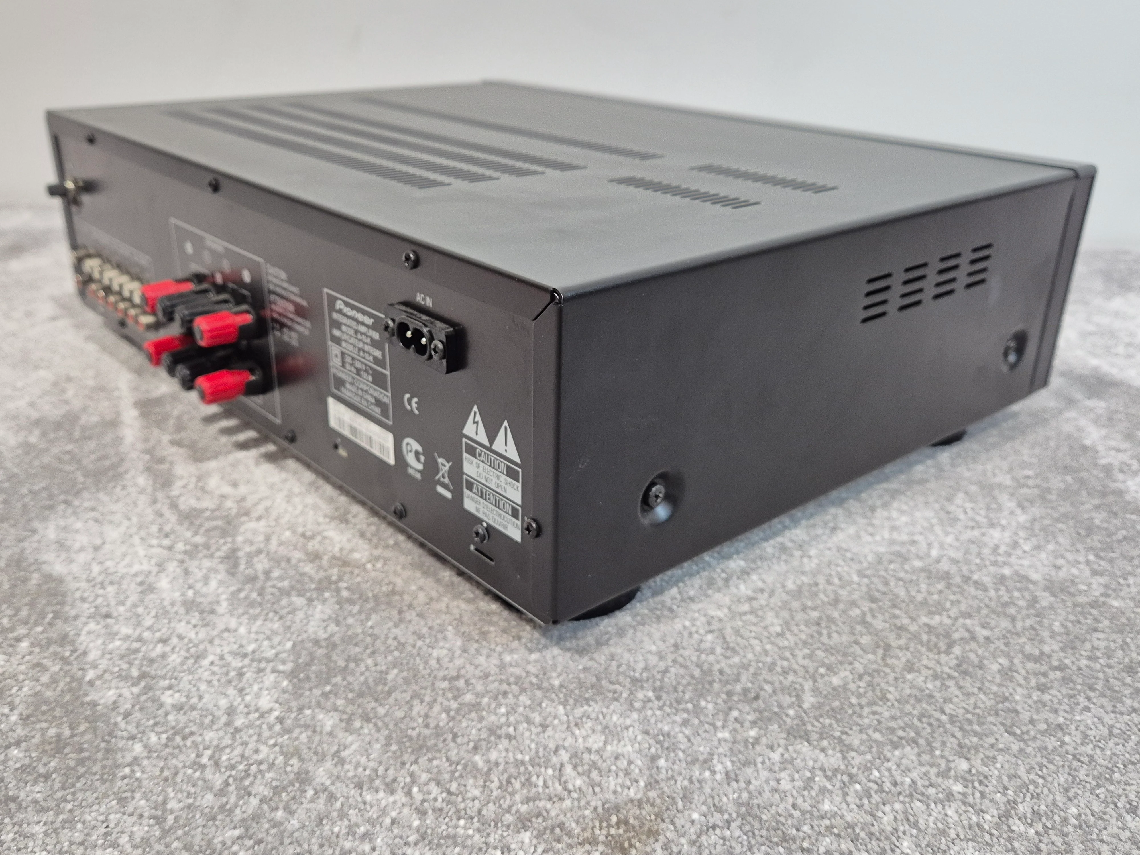 Pioneer A-10AE - Integrated Amplifier - Home Stereo Systems amp - Image 9