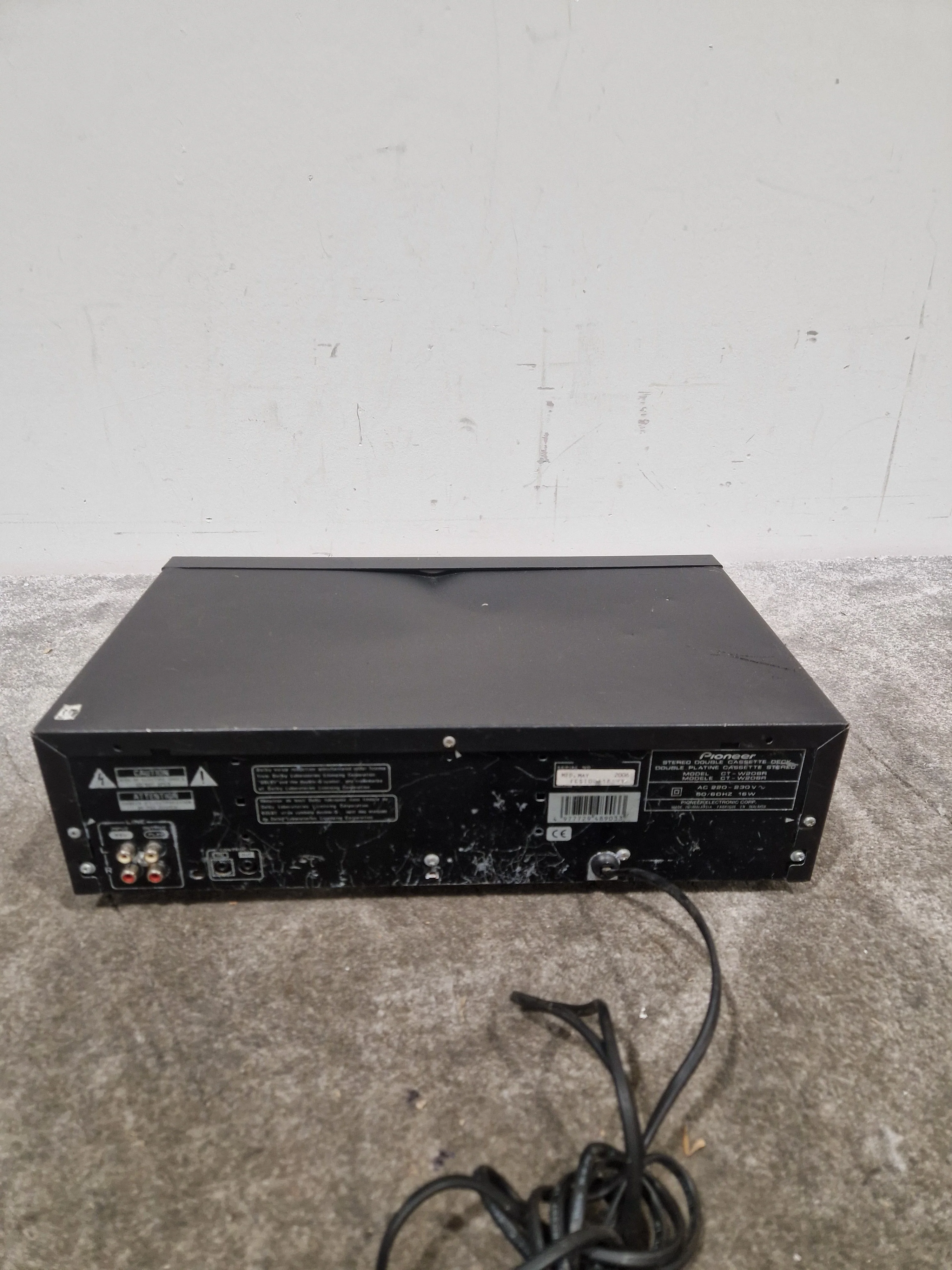 Pioneer CT-W208R - Stereo Double Cassette Deck - Black - Spares or Repair w/ Cables - Image 9