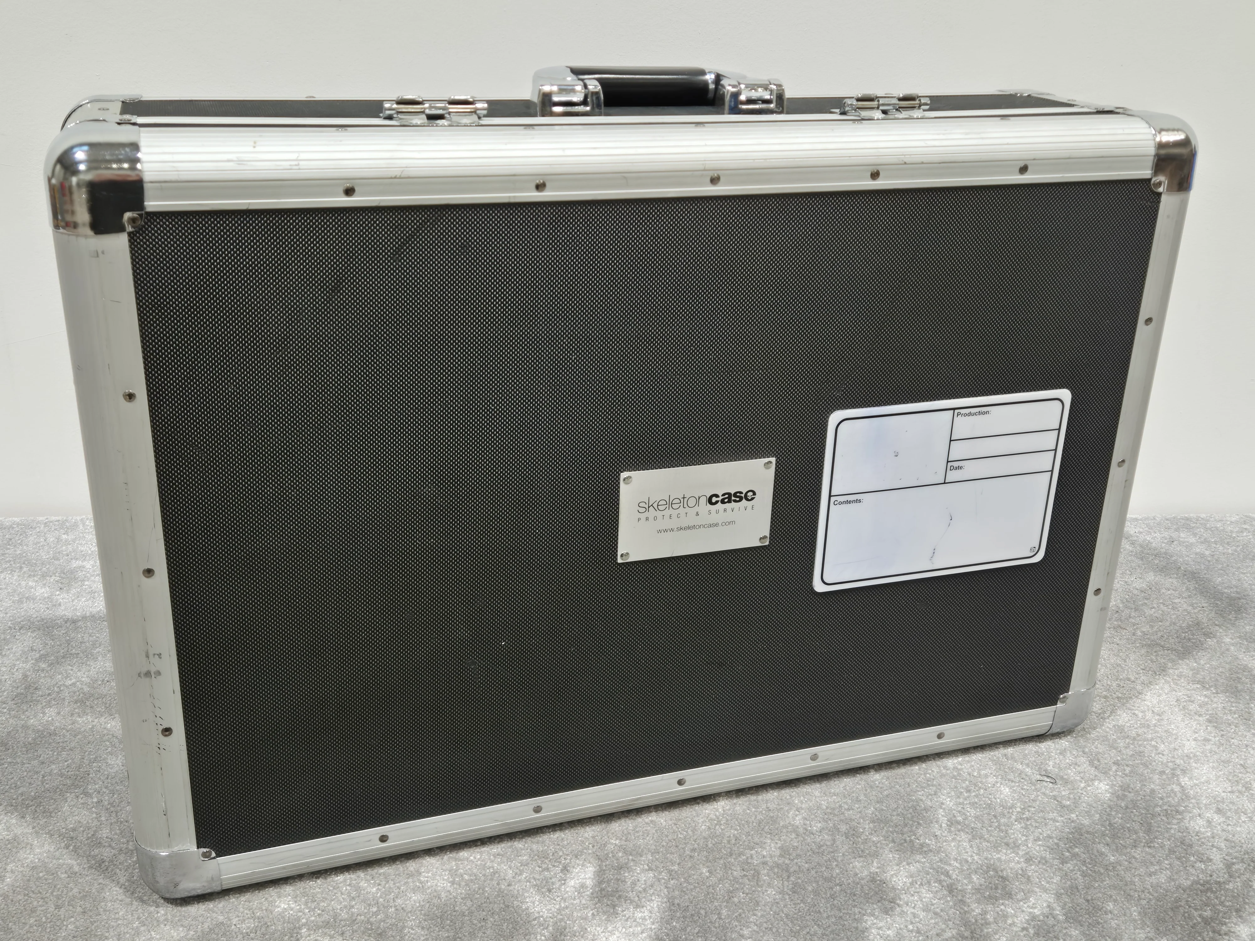 Pioneer DDJ-Ergo - Two-Channel DJ Controller w/ Hard Case - Image 13