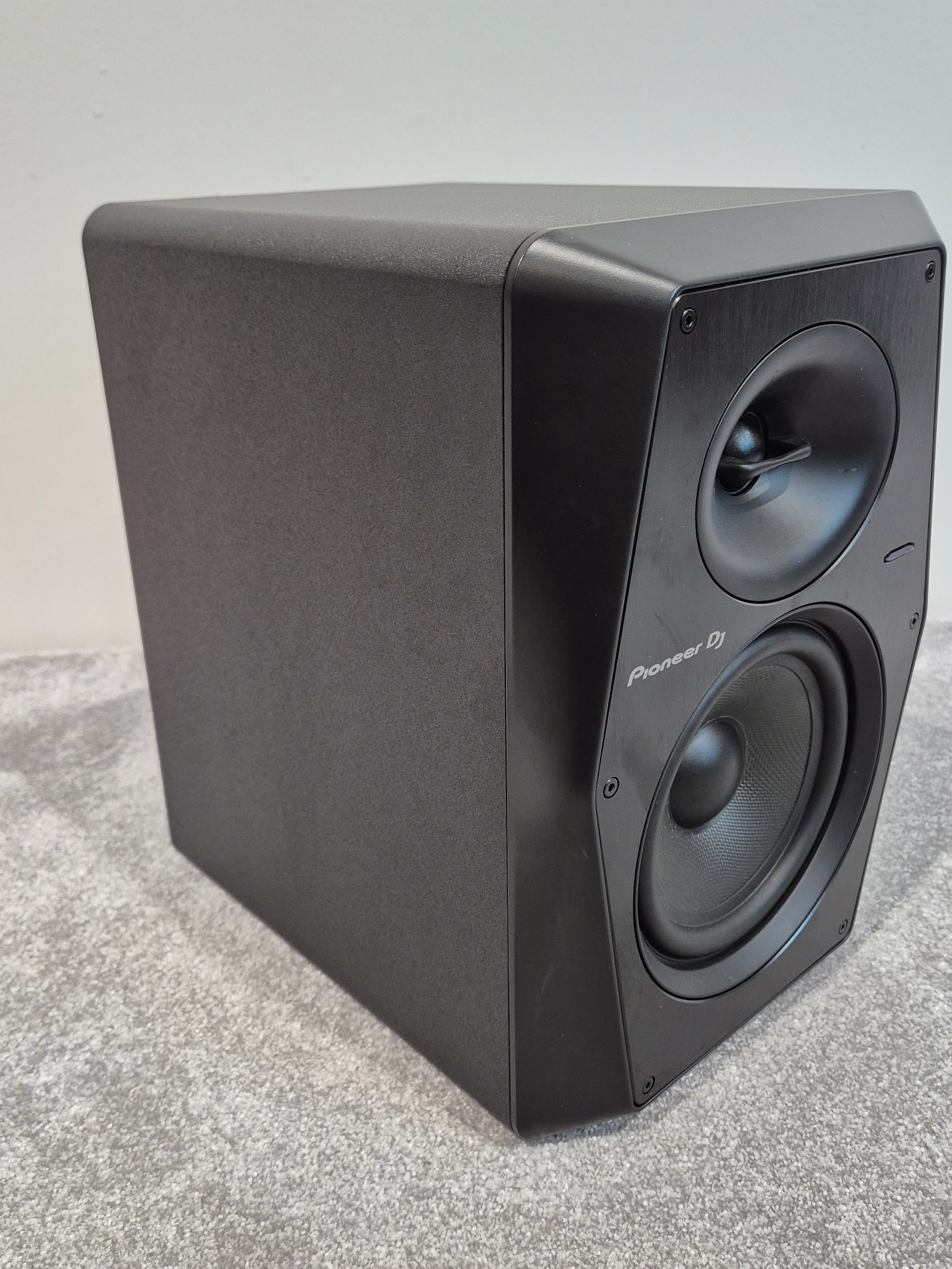 Pioneer DJ VM-70 - Bi-amp 2-way Active Speaker w/ Original Box - Image 7