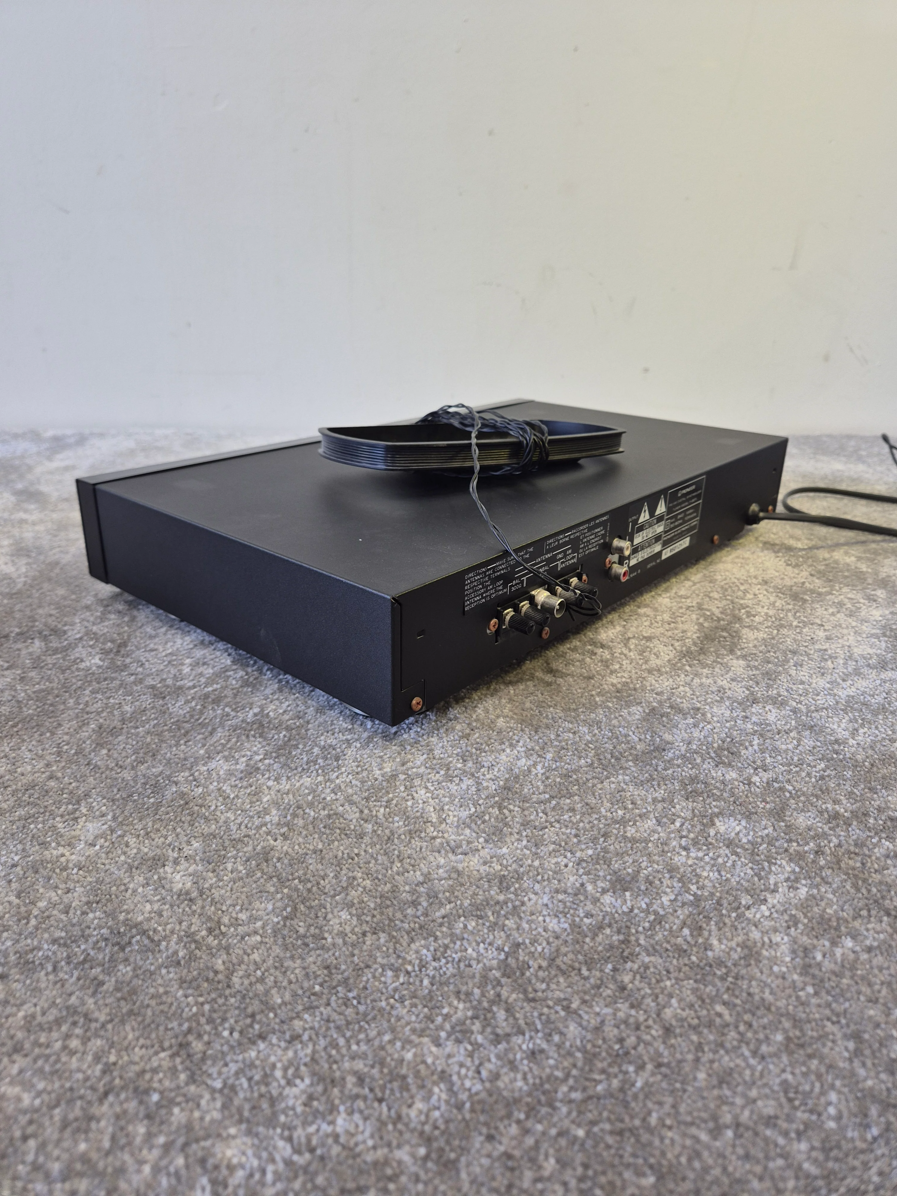 Pioneer F-227L - Digital FM/AM Tuner - Vintage Hi-Fi Stereo Component - Good - Image 3