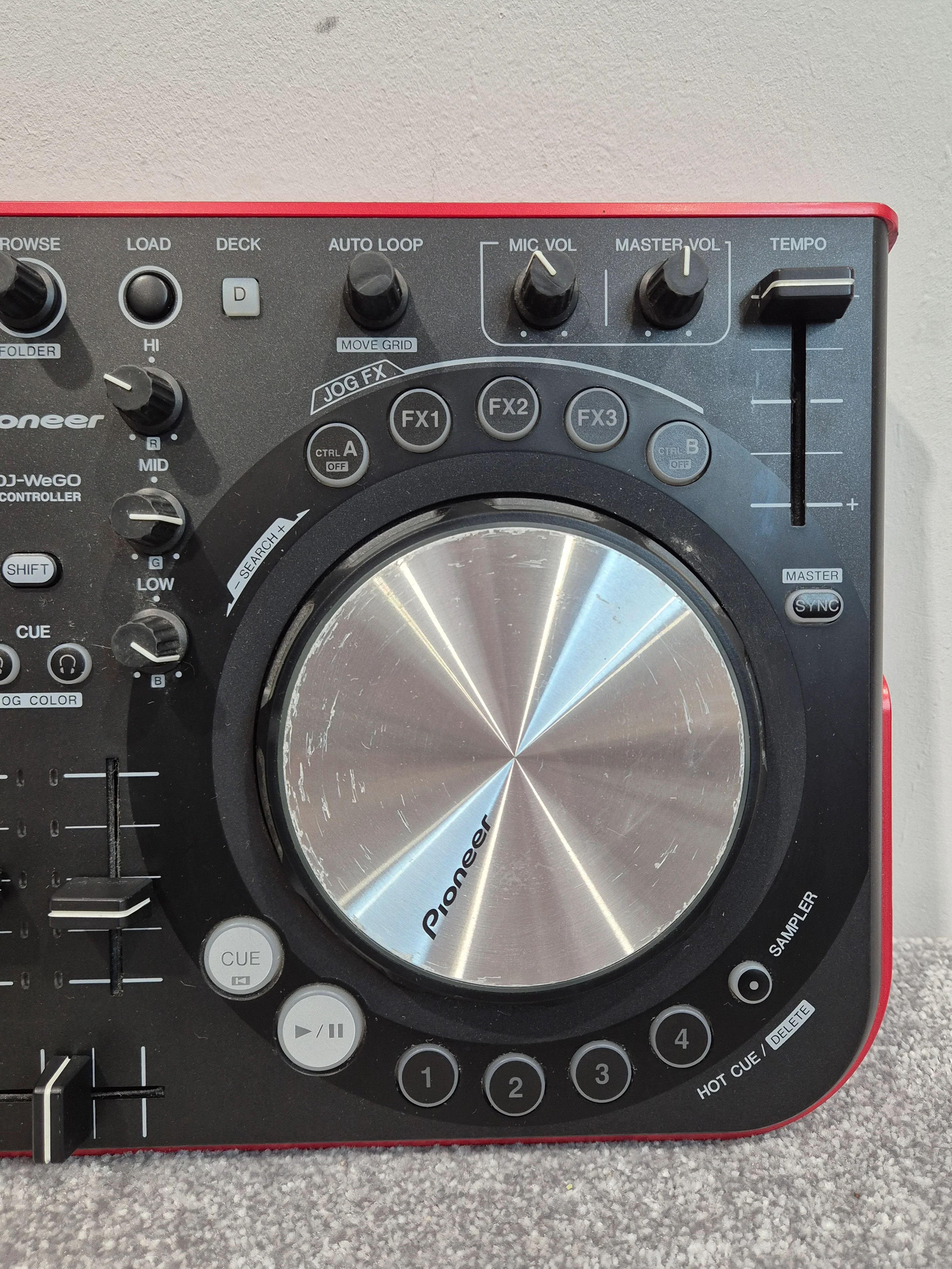Pioneer DDJ-WeGO - Compact and Portable DJ Controller - Image 3
