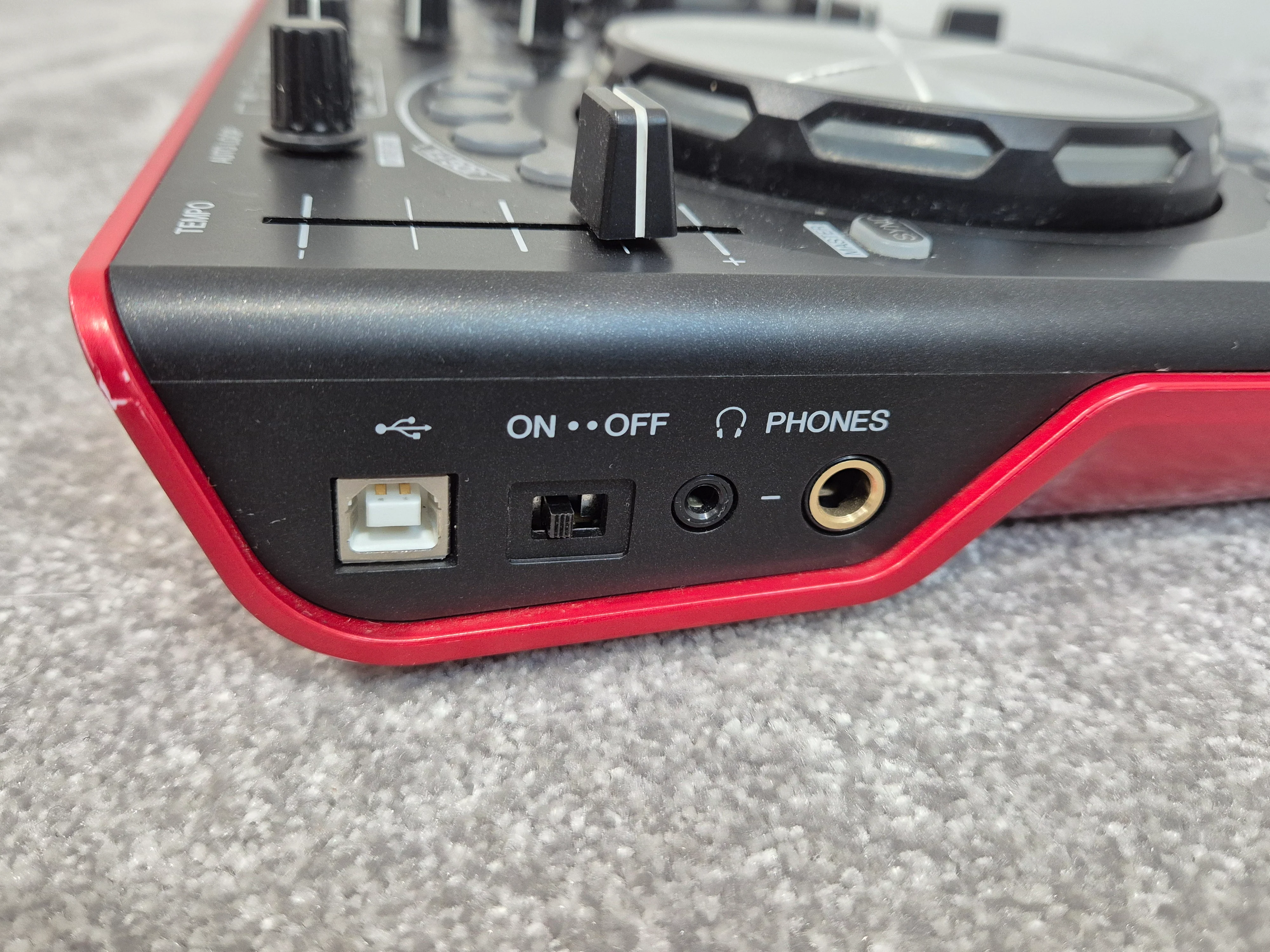 Pioneer DDJ-WeGO - Compact and Portable DJ Controller - Image 8