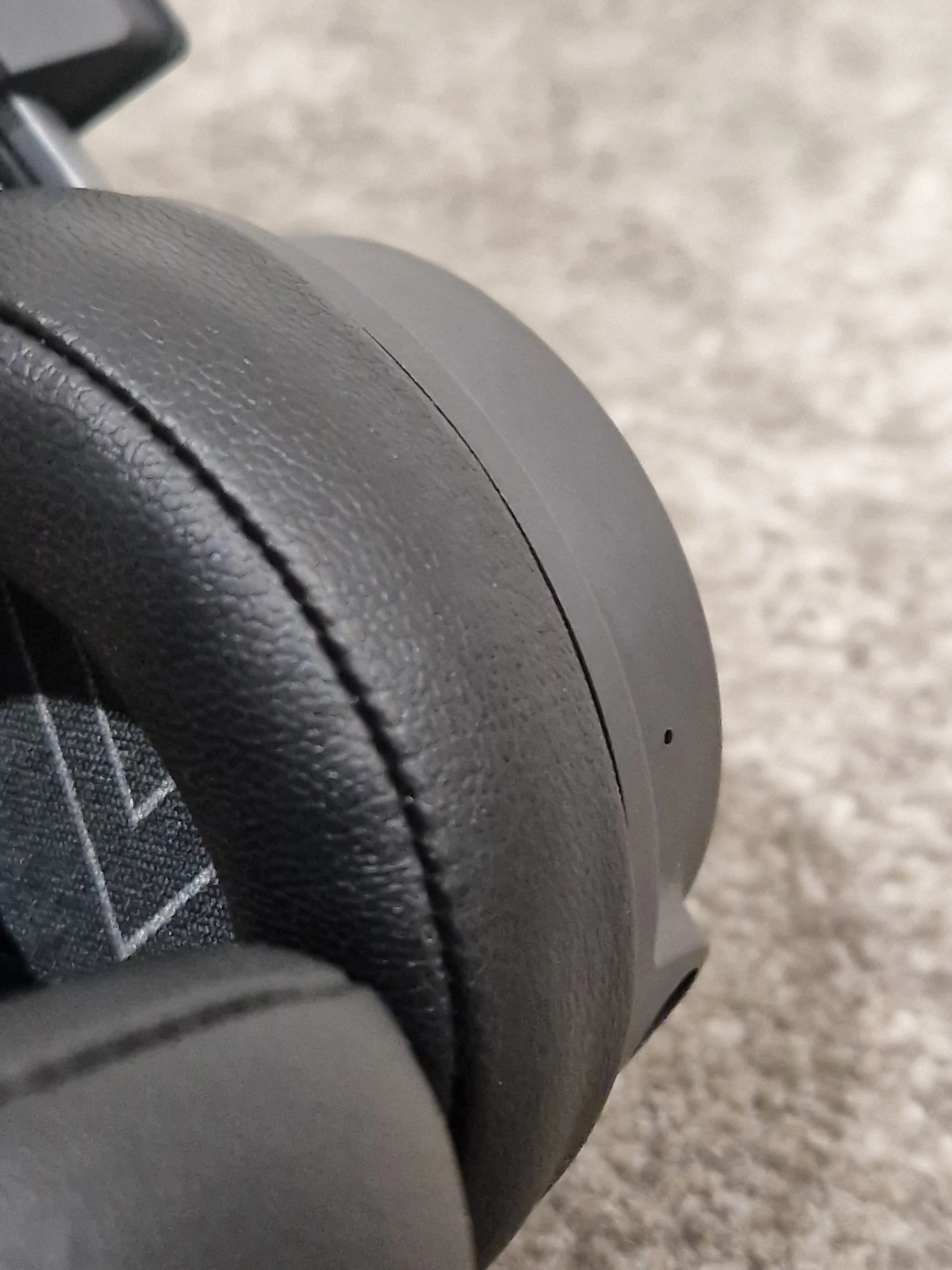 Plantronics Backbeat 500 Headphones - Wireless Bluetooth - Excellent w/ Soft Case - Image 3