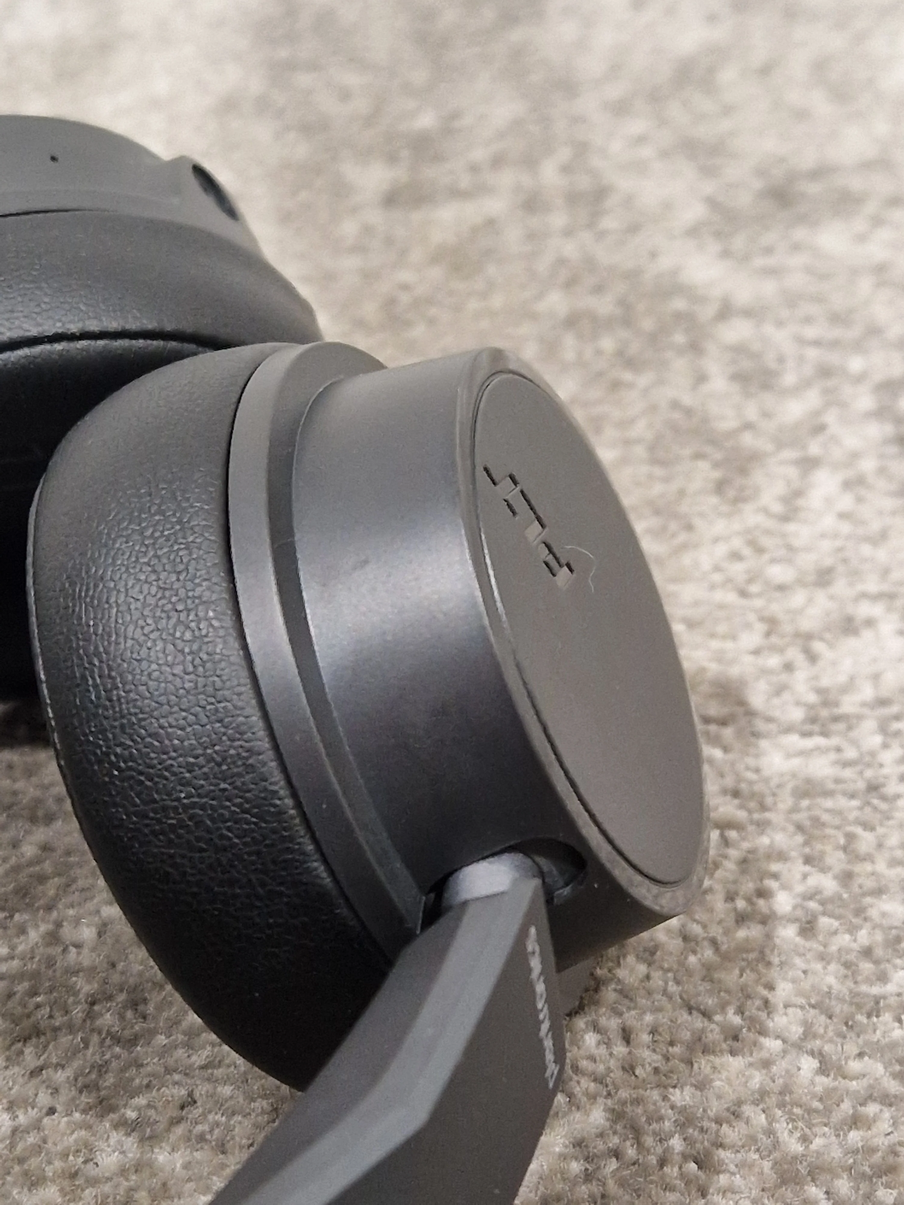 Plantronics Backbeat 500 Headphones - Wireless Bluetooth - Excellent w/ Soft Case - Image 5