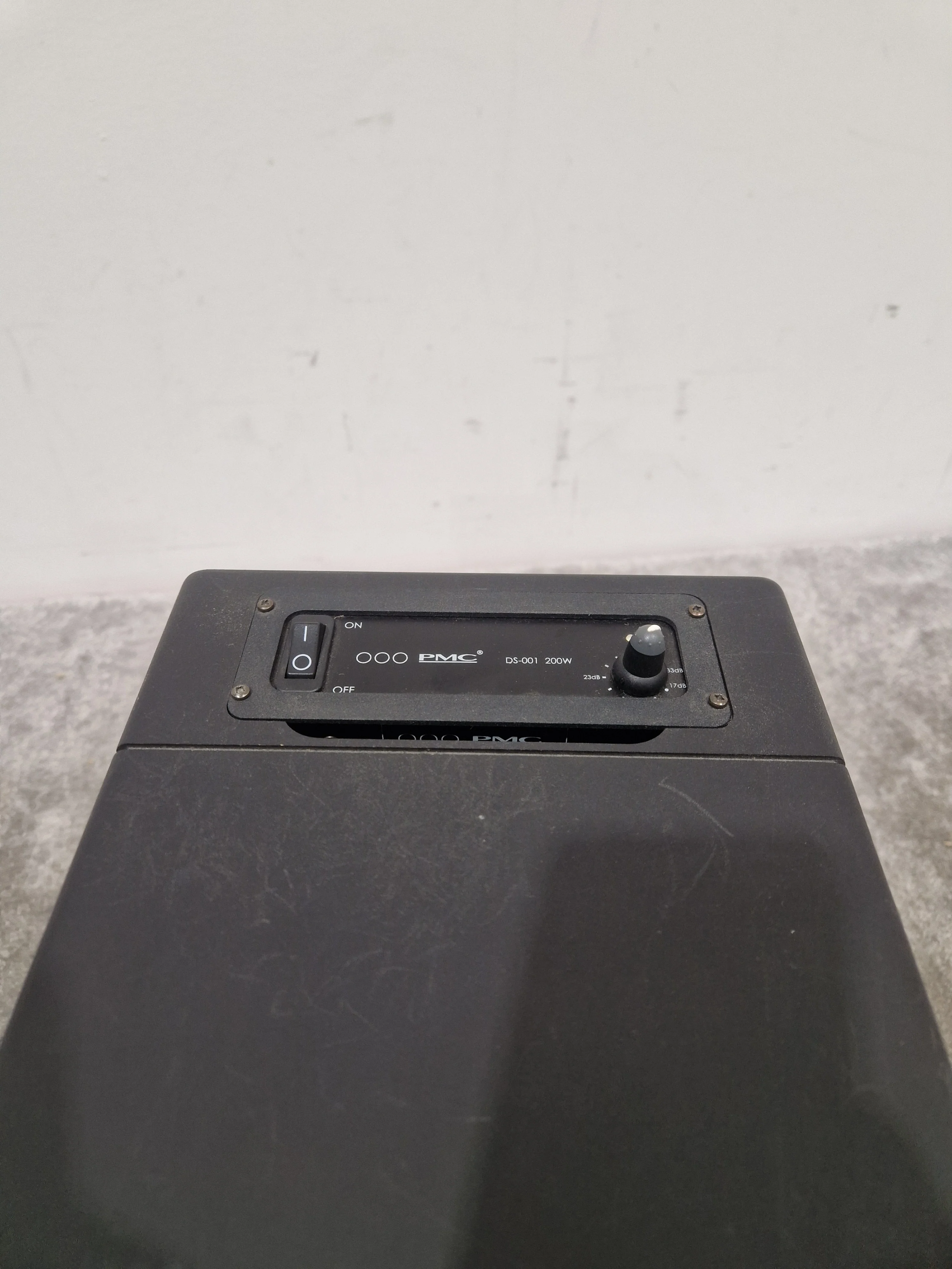 PMC TB2S Black Single Monitor - Compact Design - Very Good w/ Original Box - Image 5