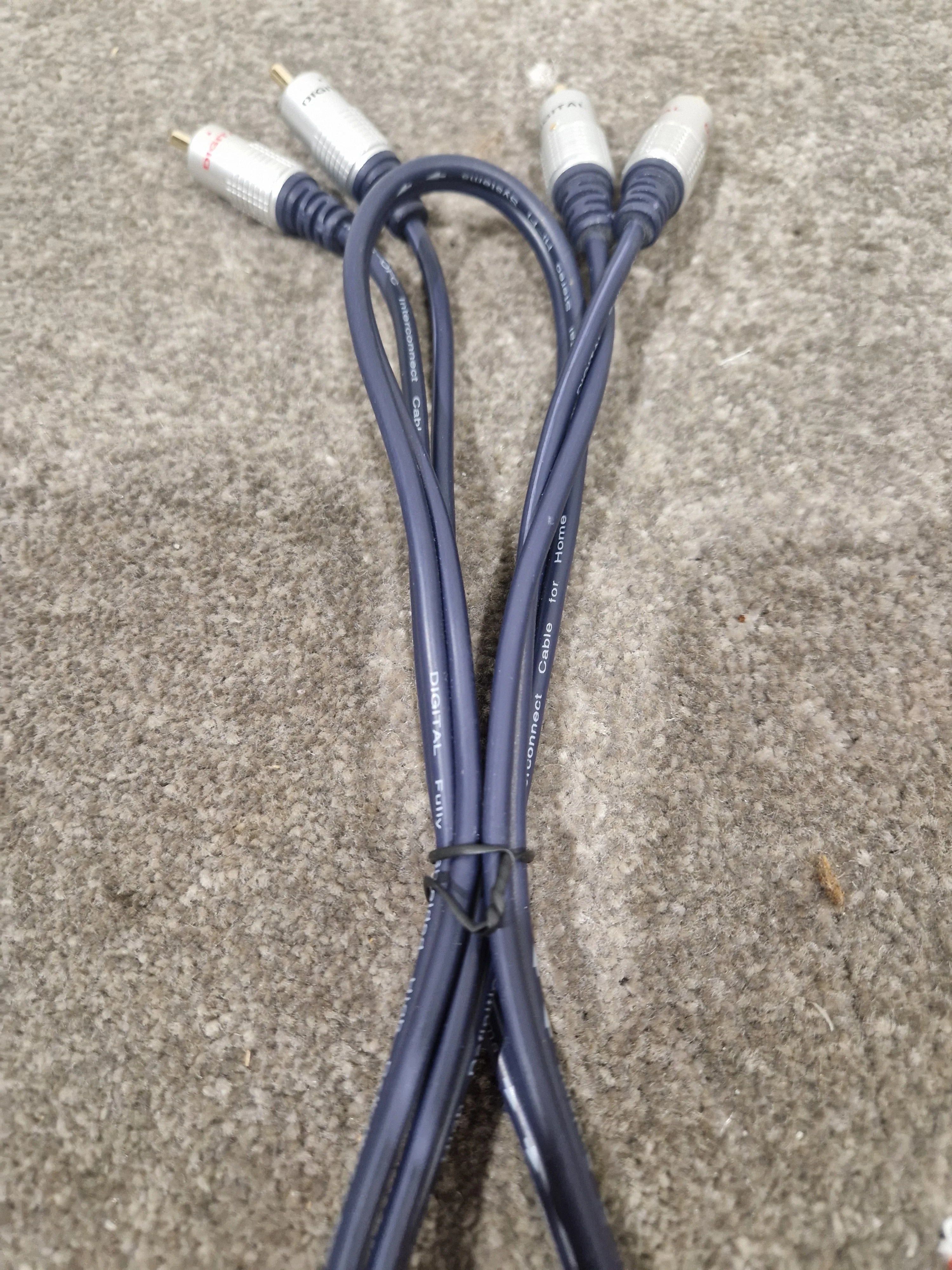 High Quality Dark Blue RCA Cable 2FT - Premium Audio Signal - Excellent - Image 6