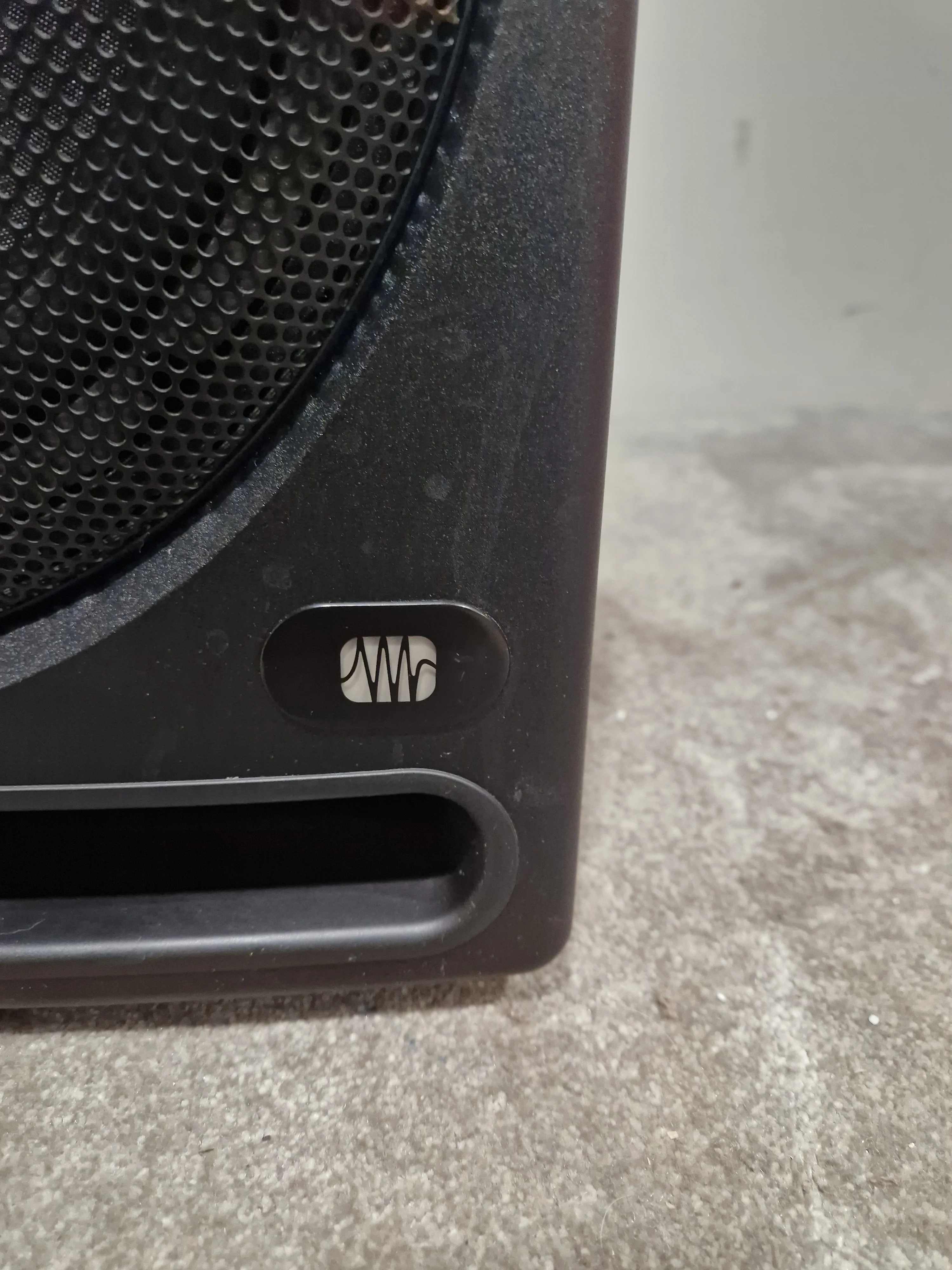 PreSonus Temblor T10 - Active Studio Subwoofer - 10-inch - Good w/ Original Box & Cables - Image 2