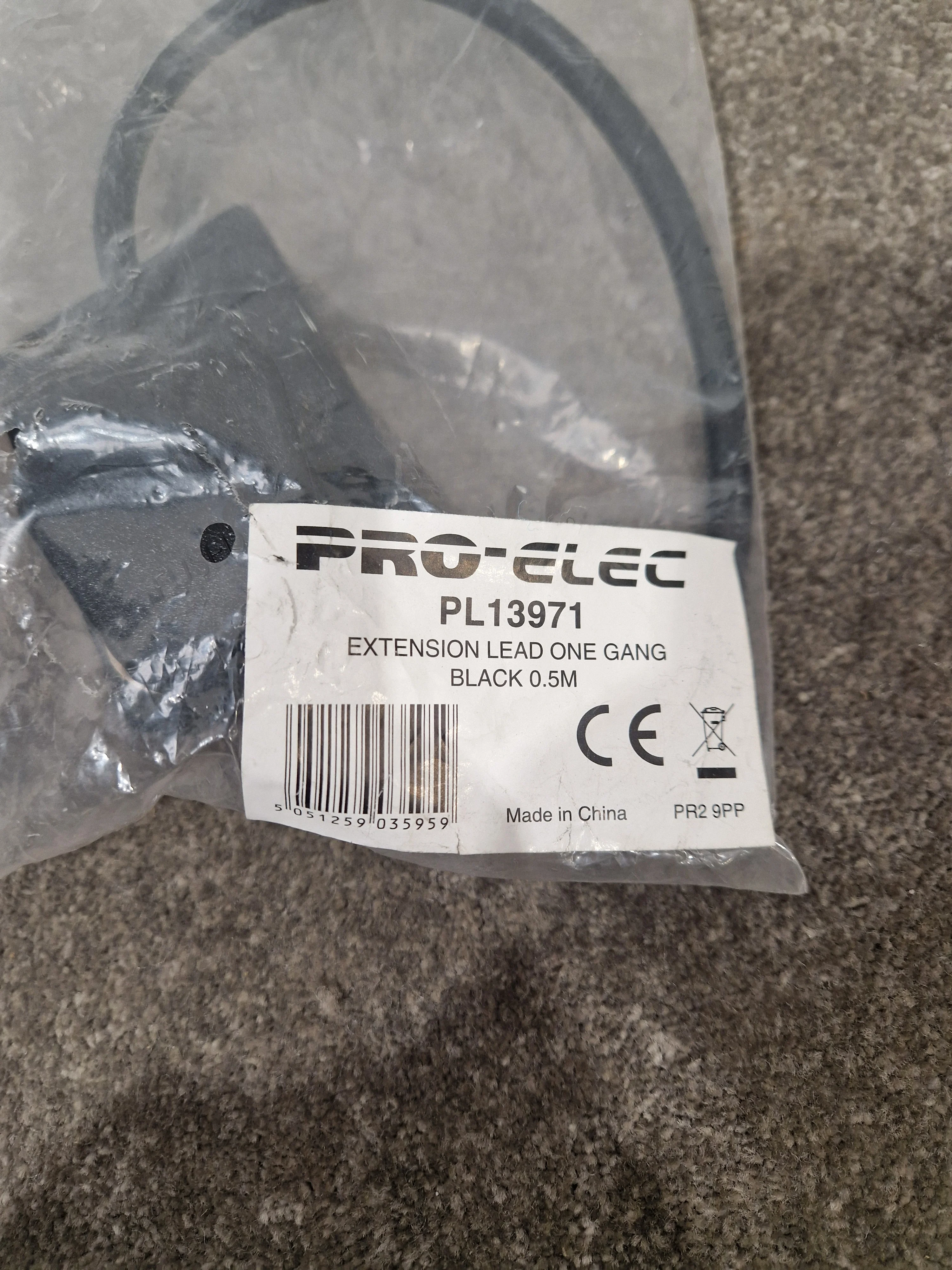 PRO-ELEC Extension Lead One Gang 0.5m - Compact Power Extension - Excellent w/ Original Packaging - Image 6