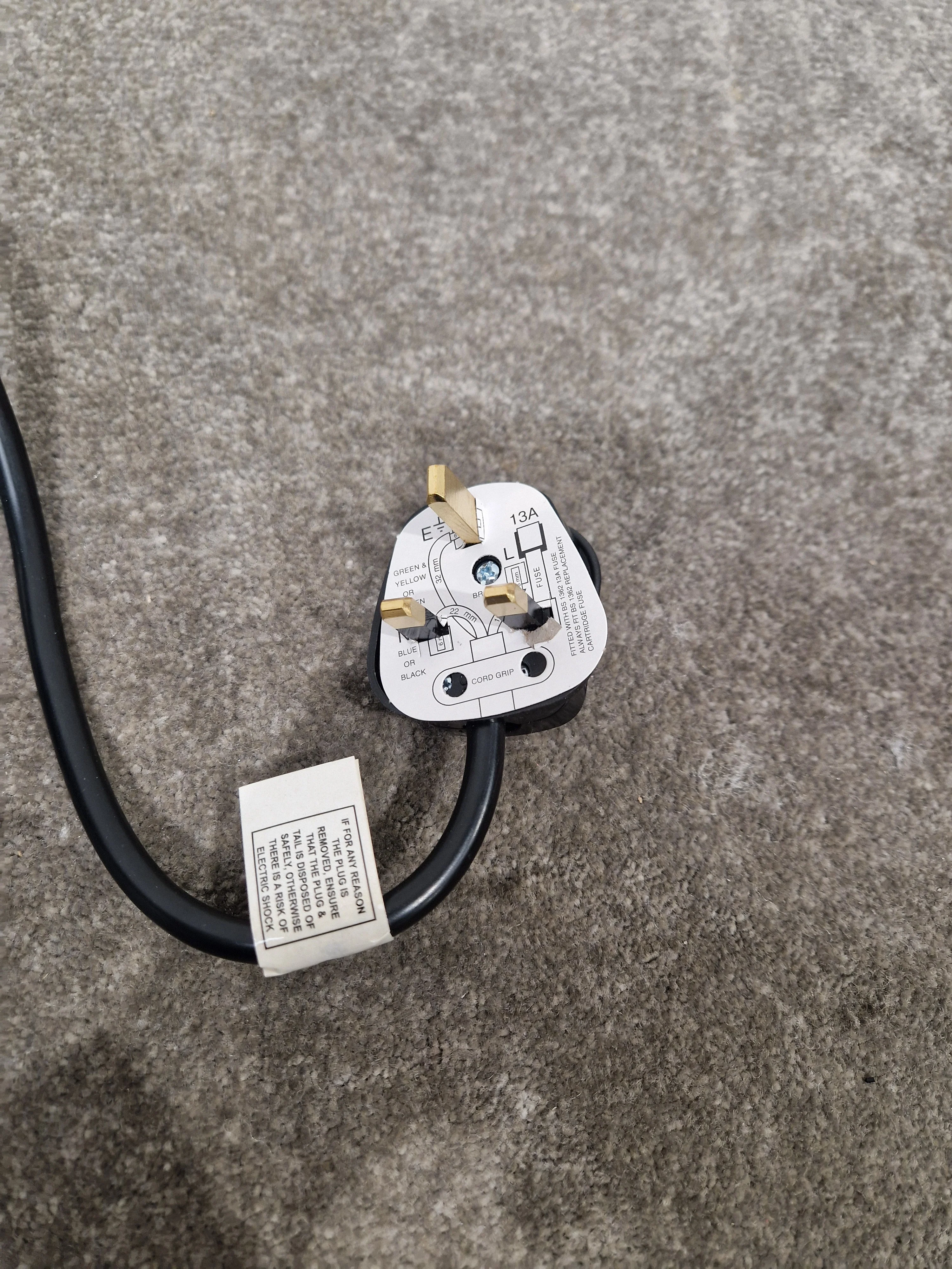 PRO-ELEC Extension Lead One Gang 0.5m - Compact Power Extension - Excellent w/ Original Packaging - Image 9