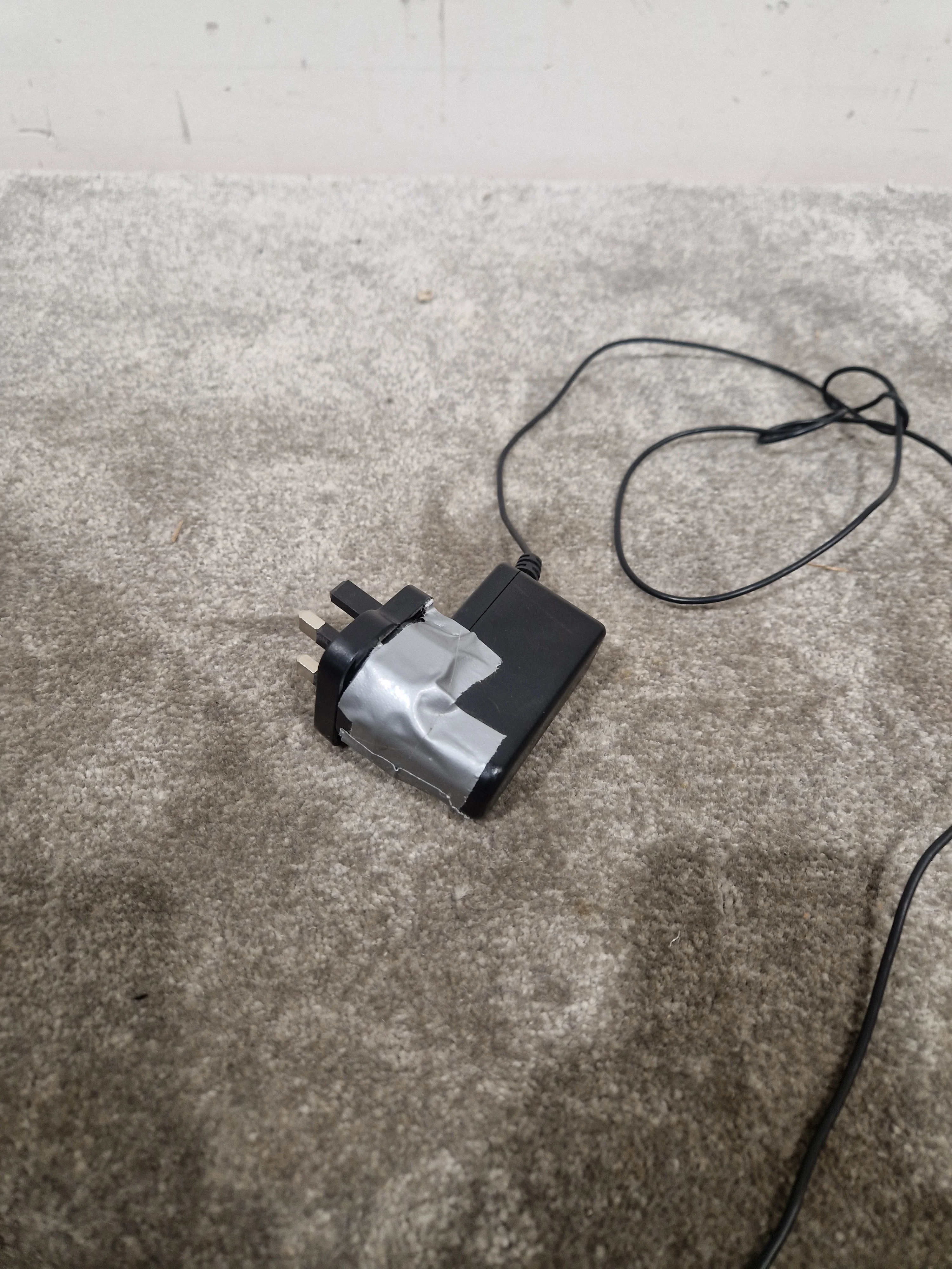 Pro-Ject Debut Carbon - Turntable – Turntable - Spares or Repair - Image 10