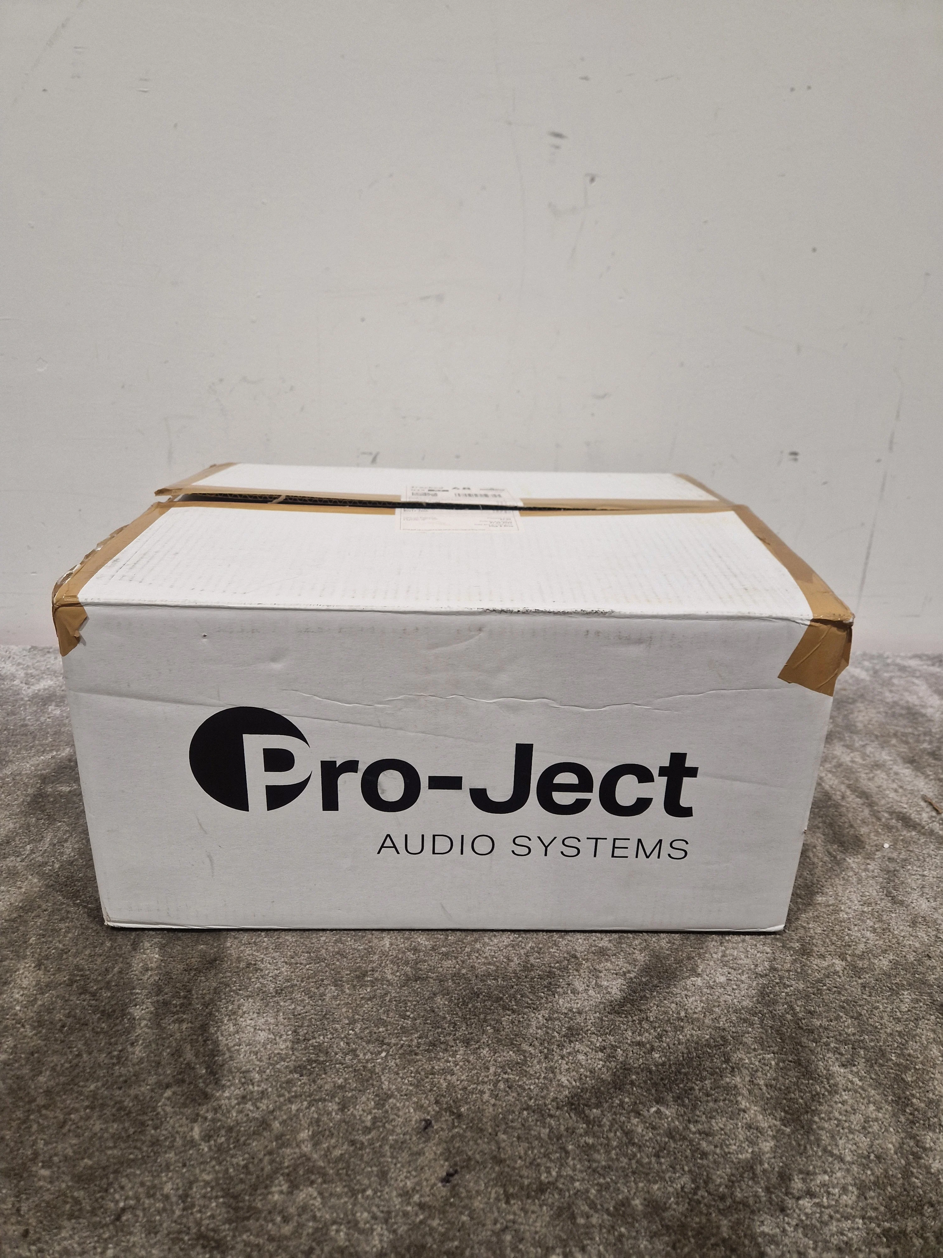 Pro-Ject Debut Carbon - Turntable – Turntable - Spares or Repair - Image 3