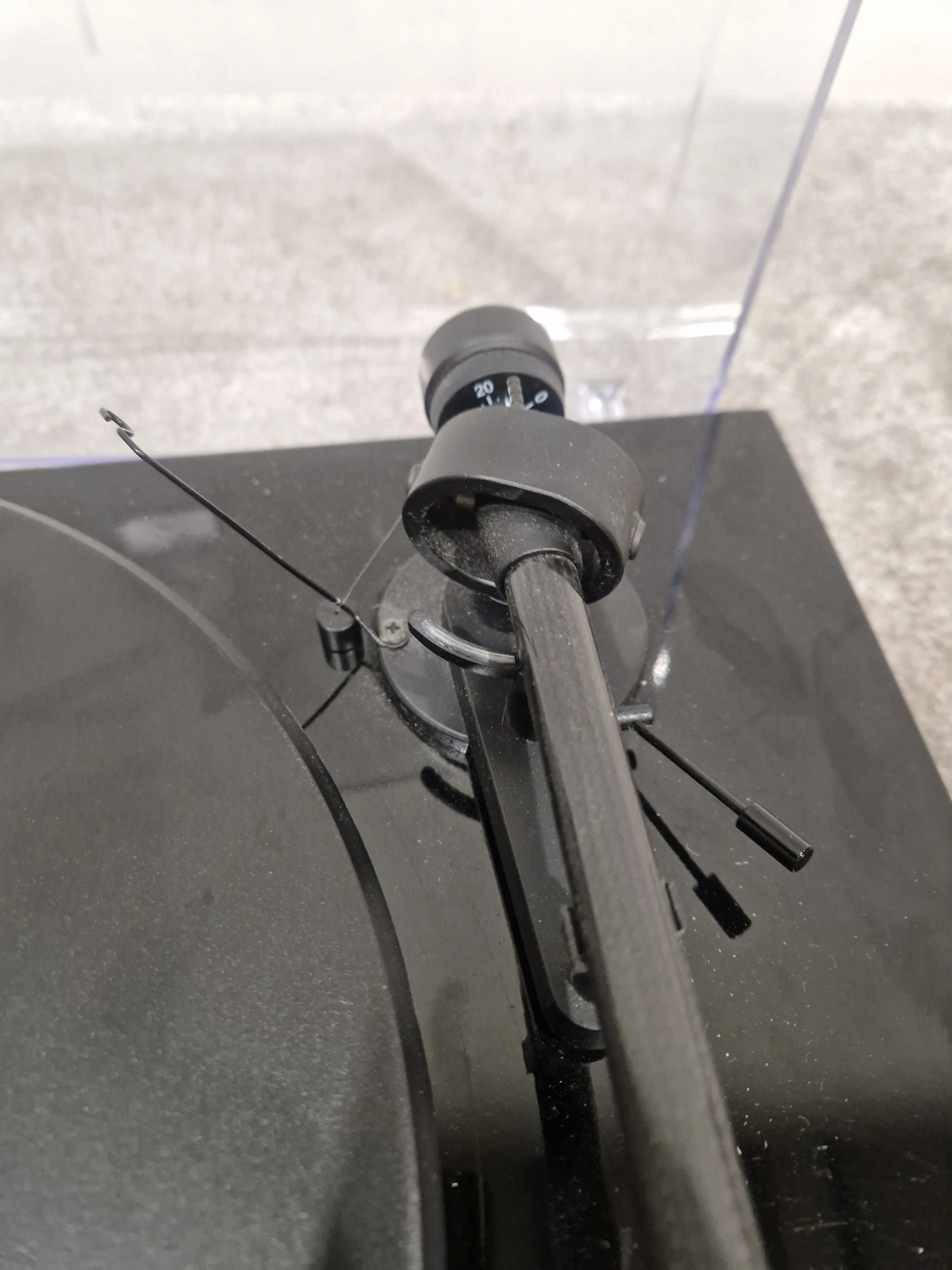 Pro-Ject Debut Carbon - Turntable – Turntable - Spares or Repair - Image 7