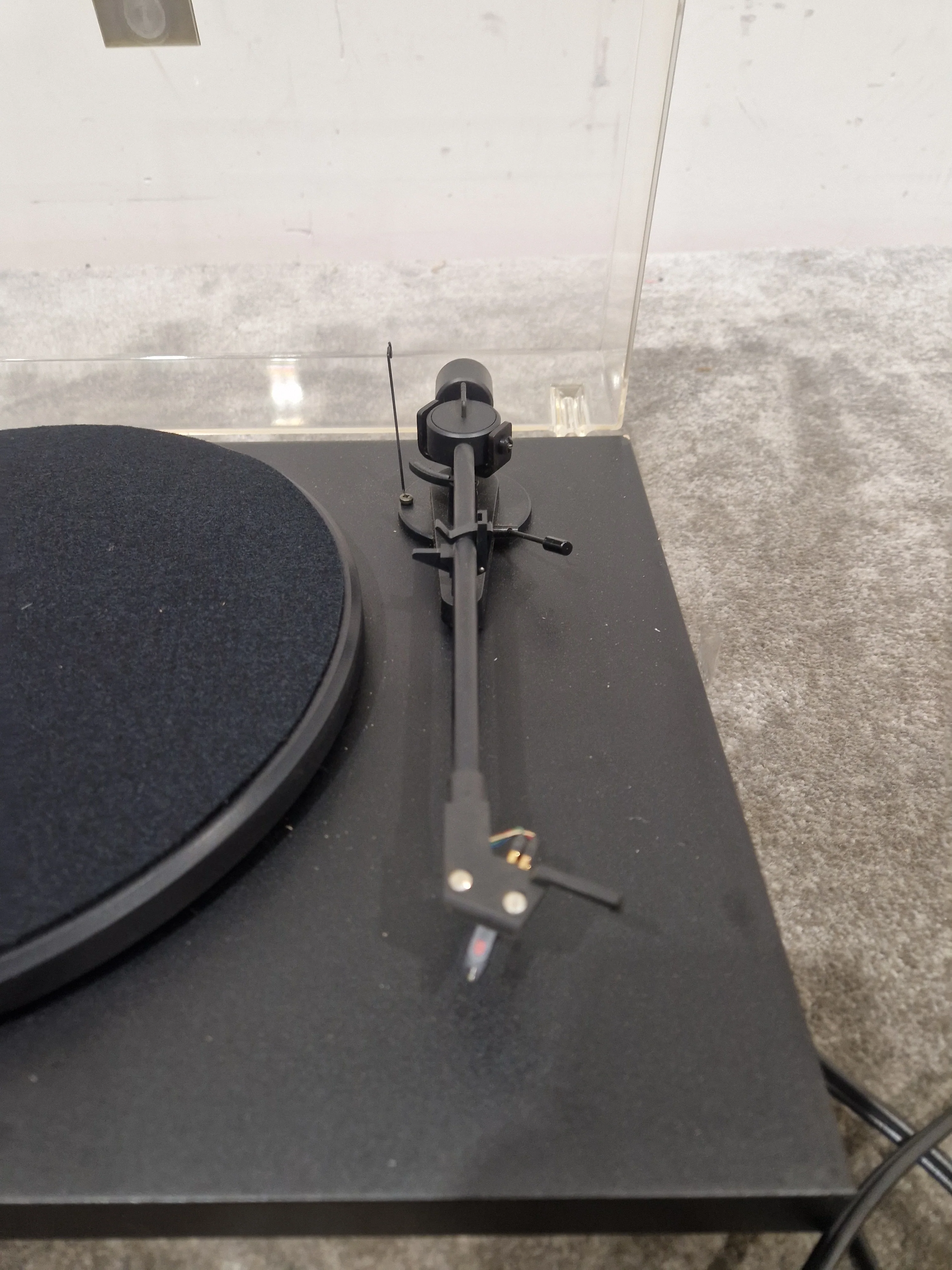 Pro-Ject Debut II - Turntable - Black - Spares or Repair - Image 5