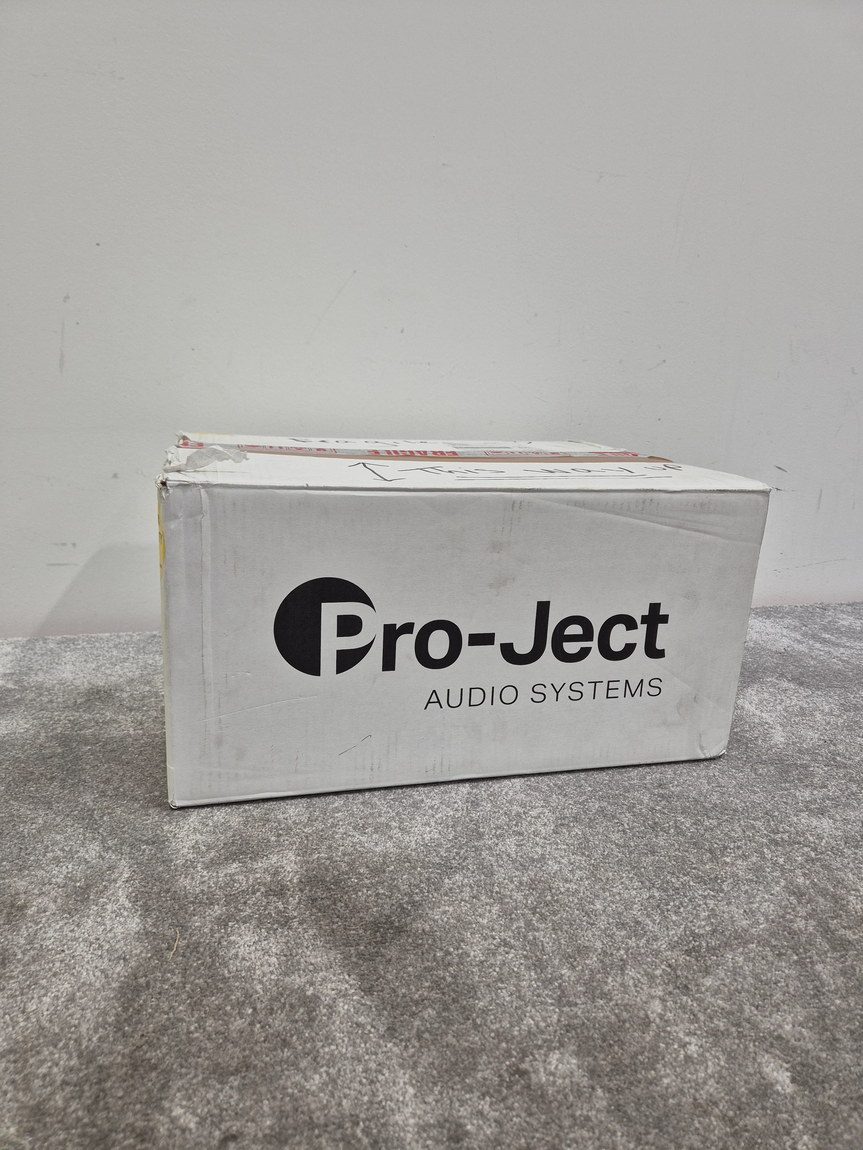 Pro-Ject Debut Pro Turntable - High-Quality Audio, Easy Setup - Excellent w/ Original Box & Manuals - Image 11