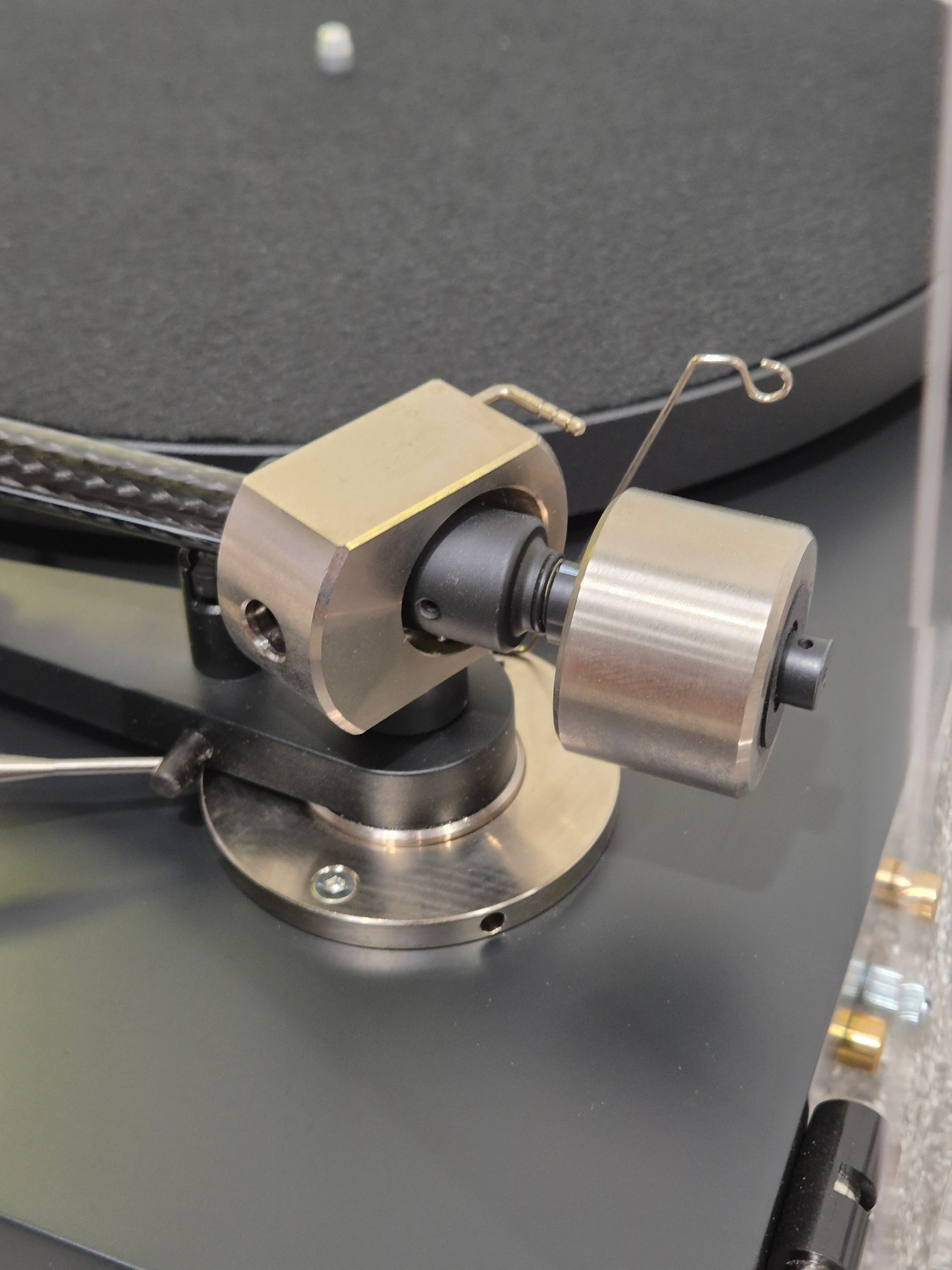 Pro-Ject Debut Pro Turntable - High-Quality Audio, Easy Setup - Excellent w/ Original Box & Manuals - Image 5
